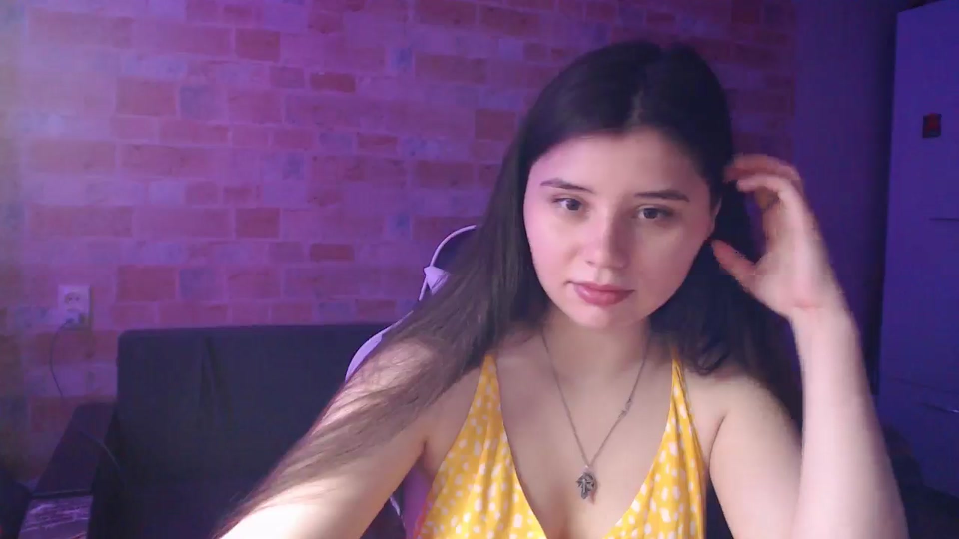 Gallery image thumbnail from Moon_light23's myfreecams stream on, 06/17/2024, 18:57 image 10 of 20