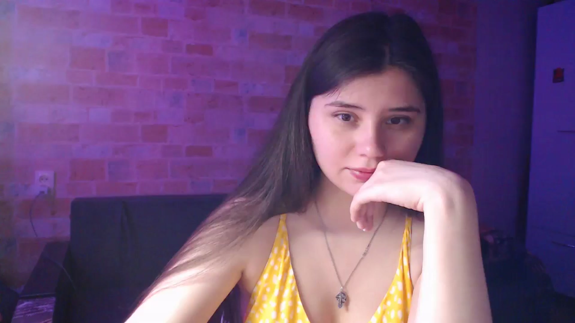 Gallery image thumbnail from Moon_light23's myfreecams stream on, 06/17/2024, 18:57 image 3 of 20