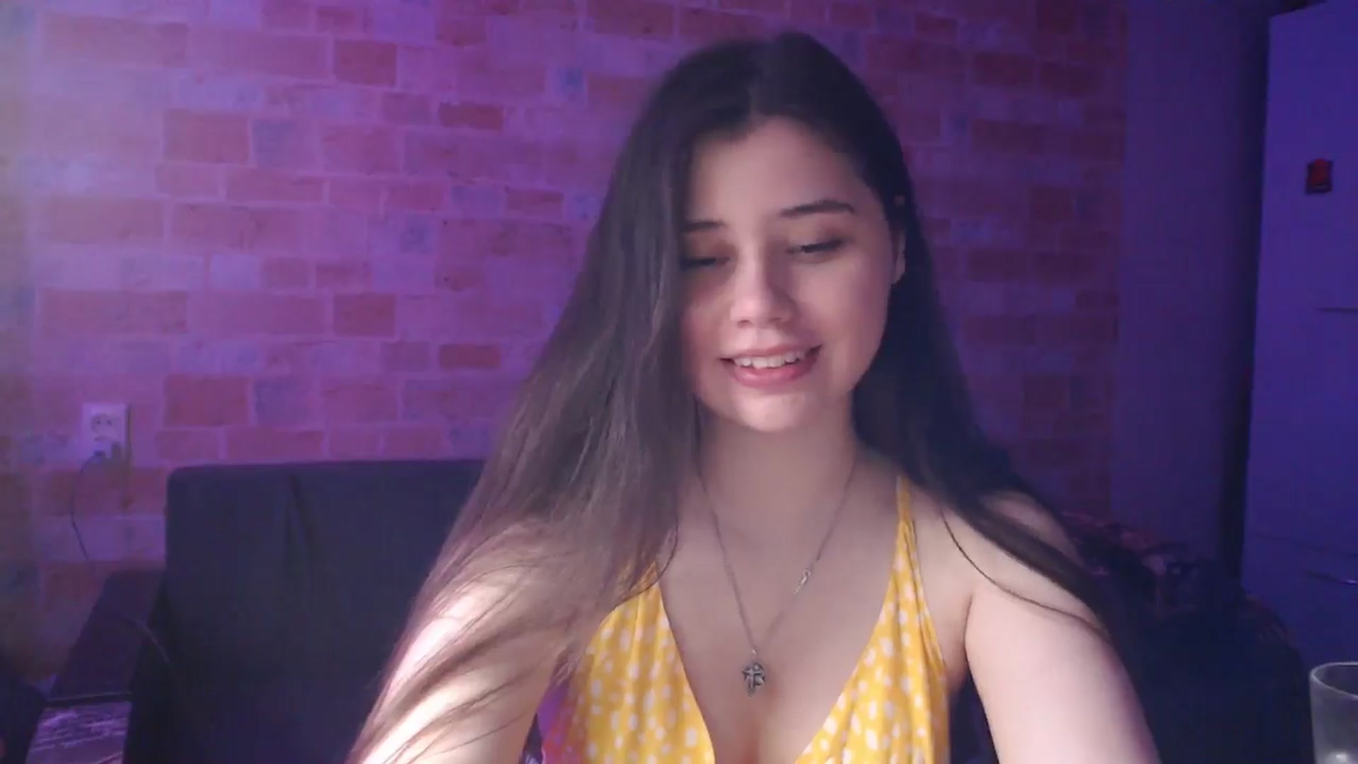 Gallery image thumbnail from Moon_light23's myfreecams stream on, 06/17/2024, 18:57 image 14 of 20