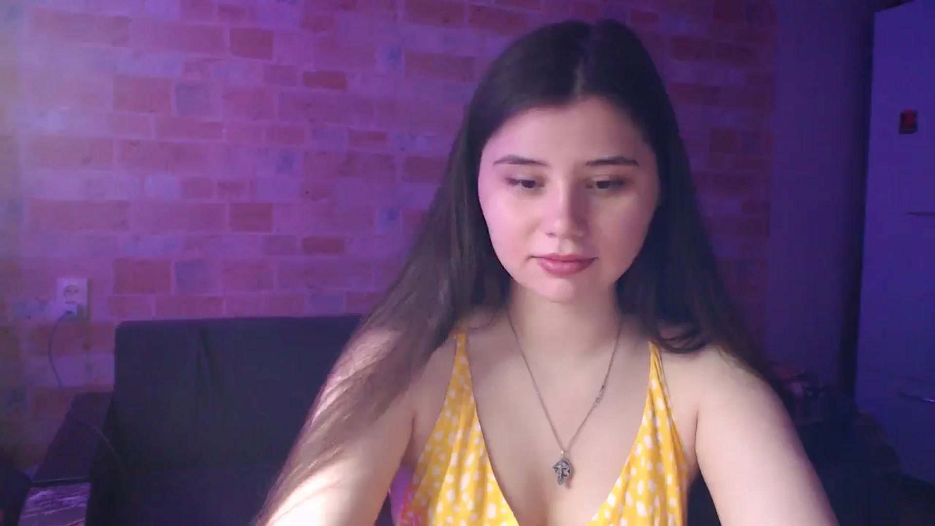 Gallery image thumbnail from Moon_light23's myfreecams stream on, 06/17/2024, 18:57 image 9 of 20