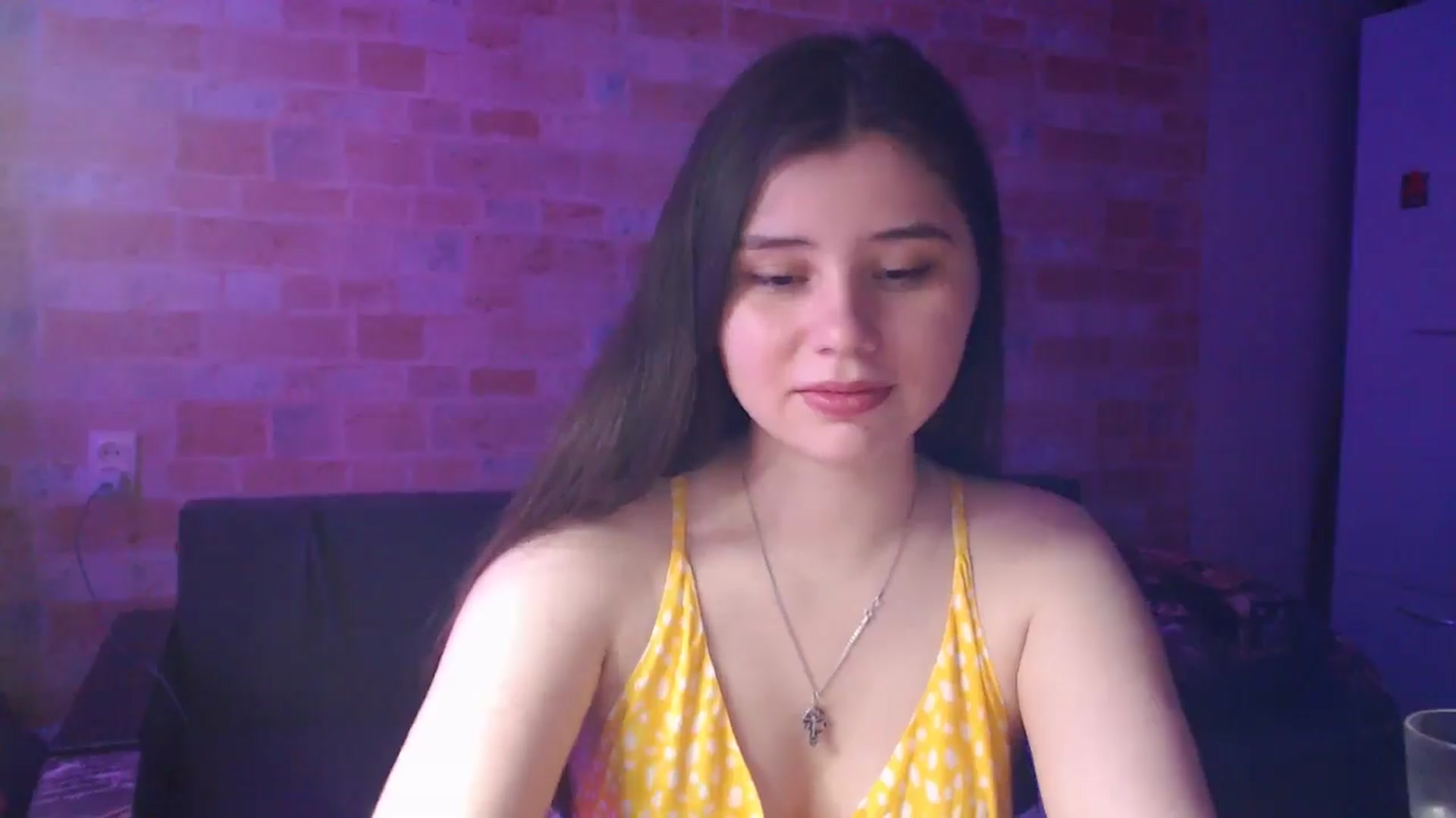 Gallery image thumbnail from Moon_light23's myfreecams stream on, 06/17/2024, 18:57 image 17 of 20