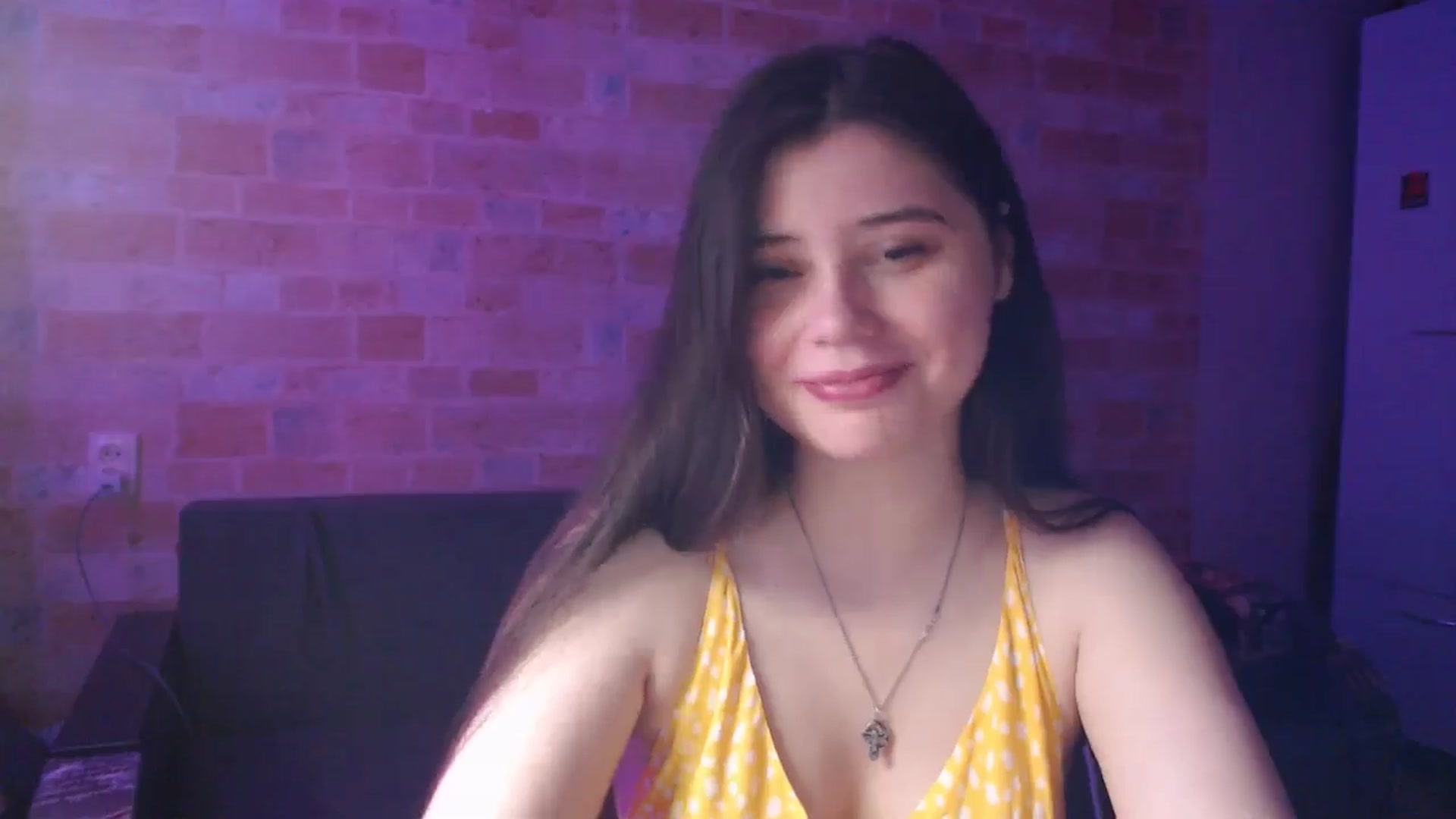 Gallery image thumbnail from Moon_light23's myfreecams stream on, 06/17/2024, 18:57 image 5 of 20