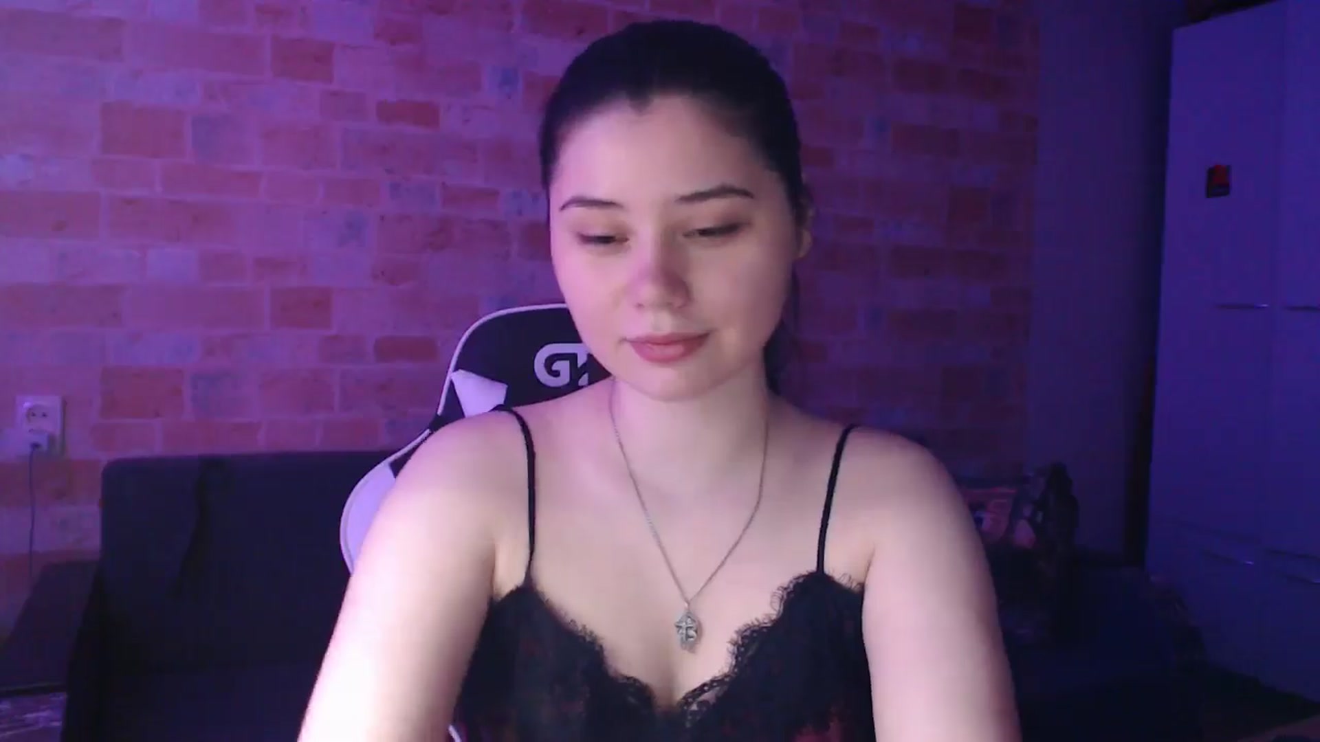 Gallery image thumbnail from Moon_light23's myfreecams stream on, 06/23/2024, 18:41 image 3 of 20