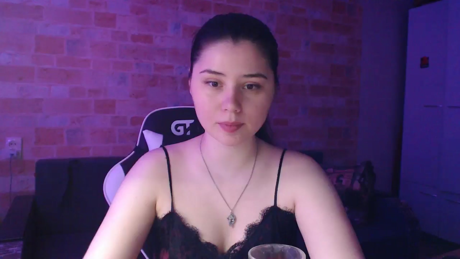 Gallery image thumbnail from Moon_light23's myfreecams stream on, 06/23/2024, 18:41 image 17 of 20