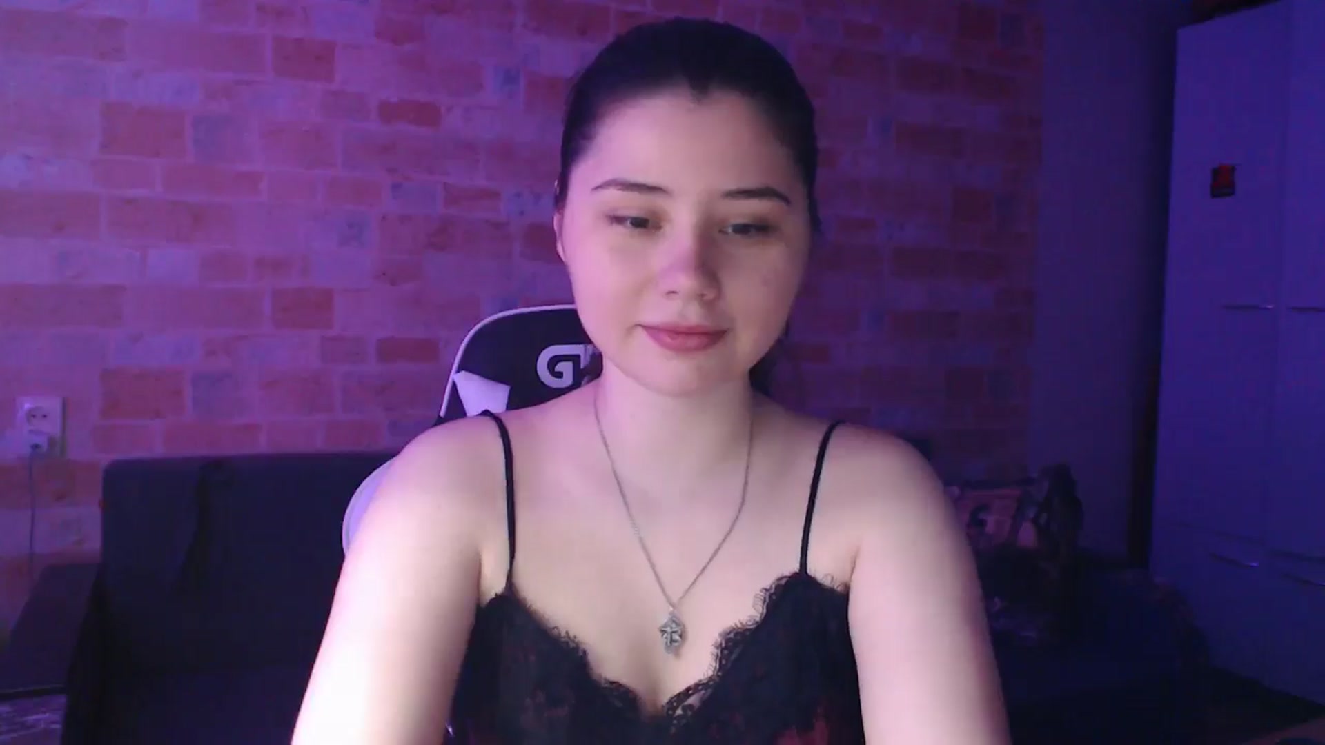 Gallery image thumbnail from Moon_light23's myfreecams stream on, 06/23/2024, 18:41 image 4 of 20