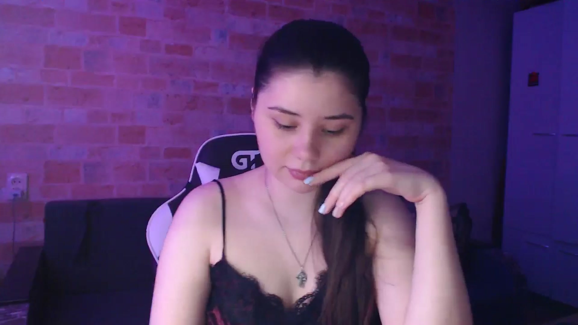 Gallery image thumbnail from Moon_light23's myfreecams stream on, 06/23/2024, 18:41 image 6 of 20