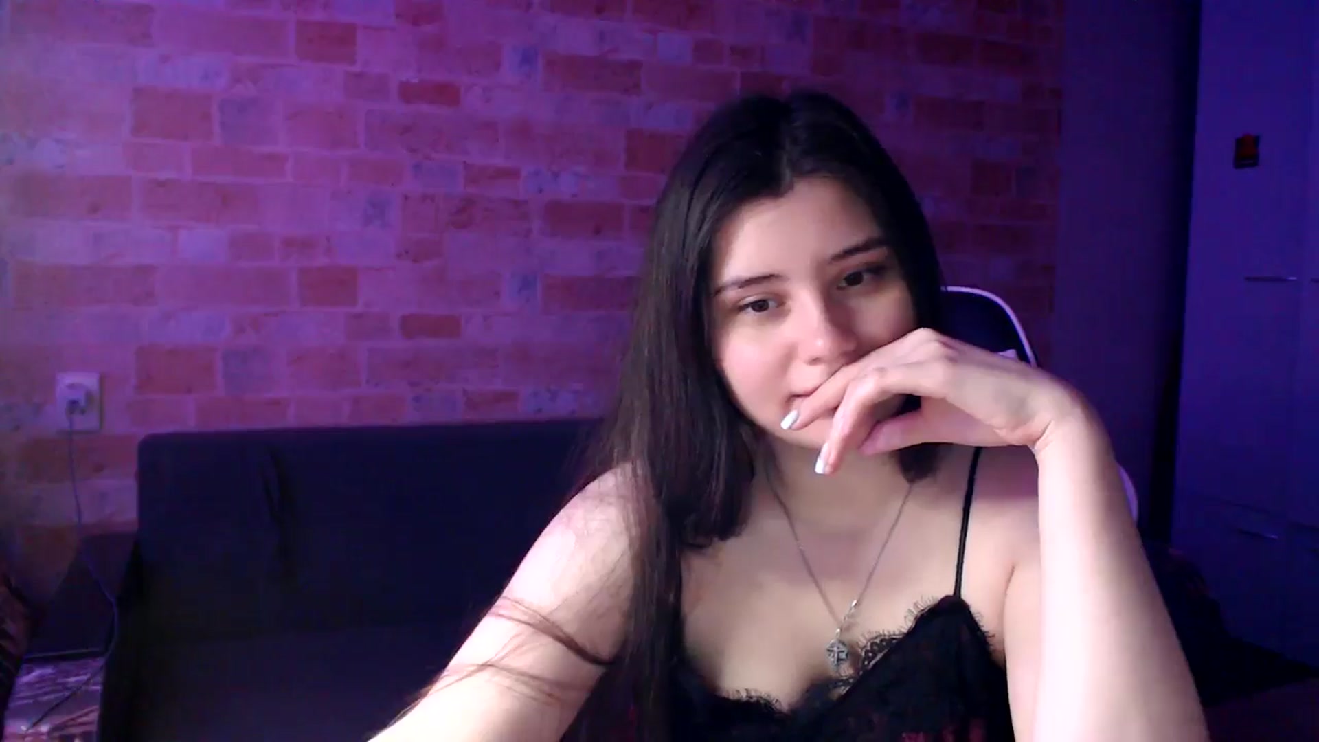 Gallery image thumbnail from Moon_light23's myfreecams stream on, 06/26/2024, 19:42 image 8 of 20