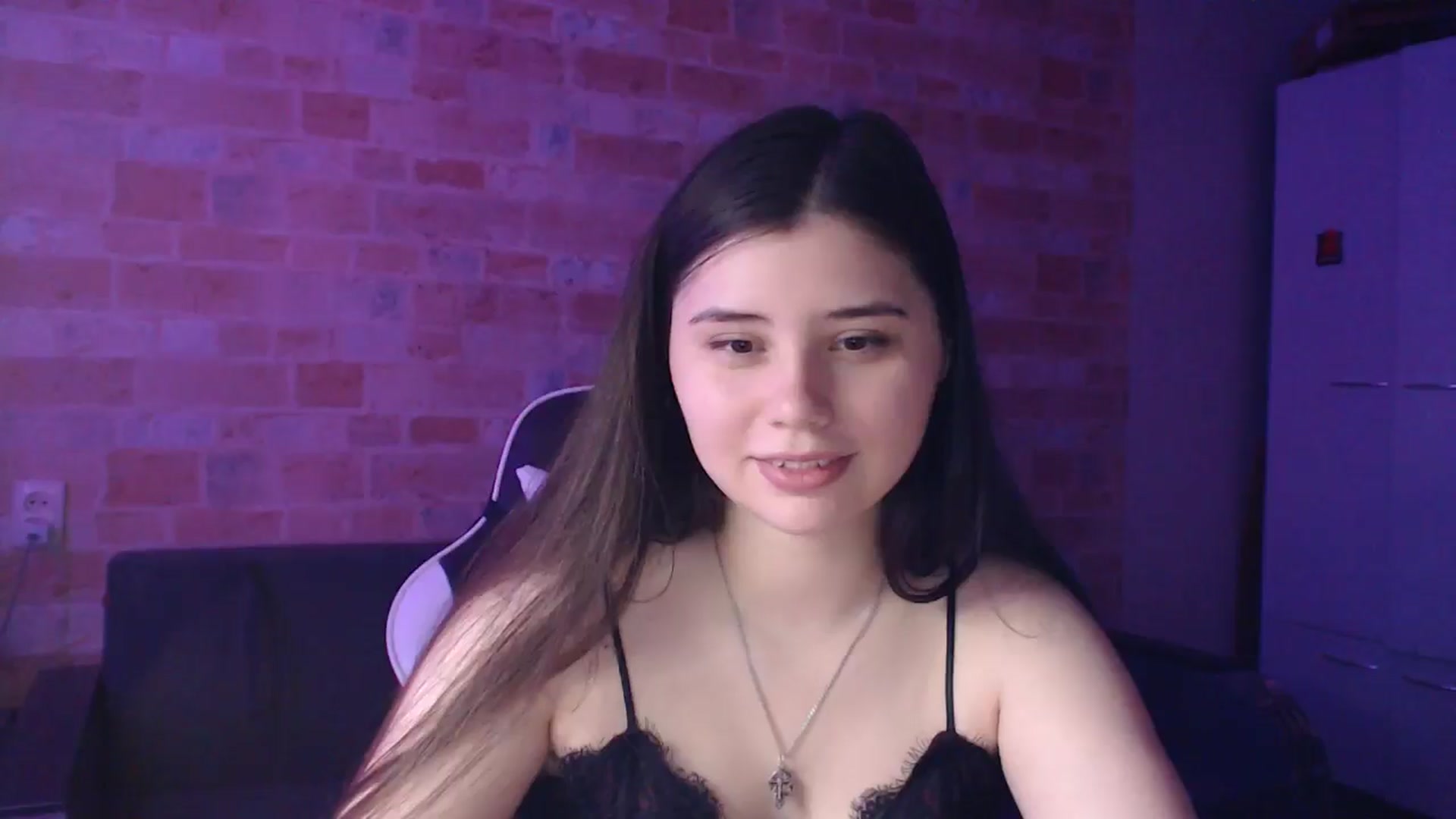 Gallery image thumbnail from Moon_light23's myfreecams stream on, 06/27/2024, 18:58 image 18 of 20