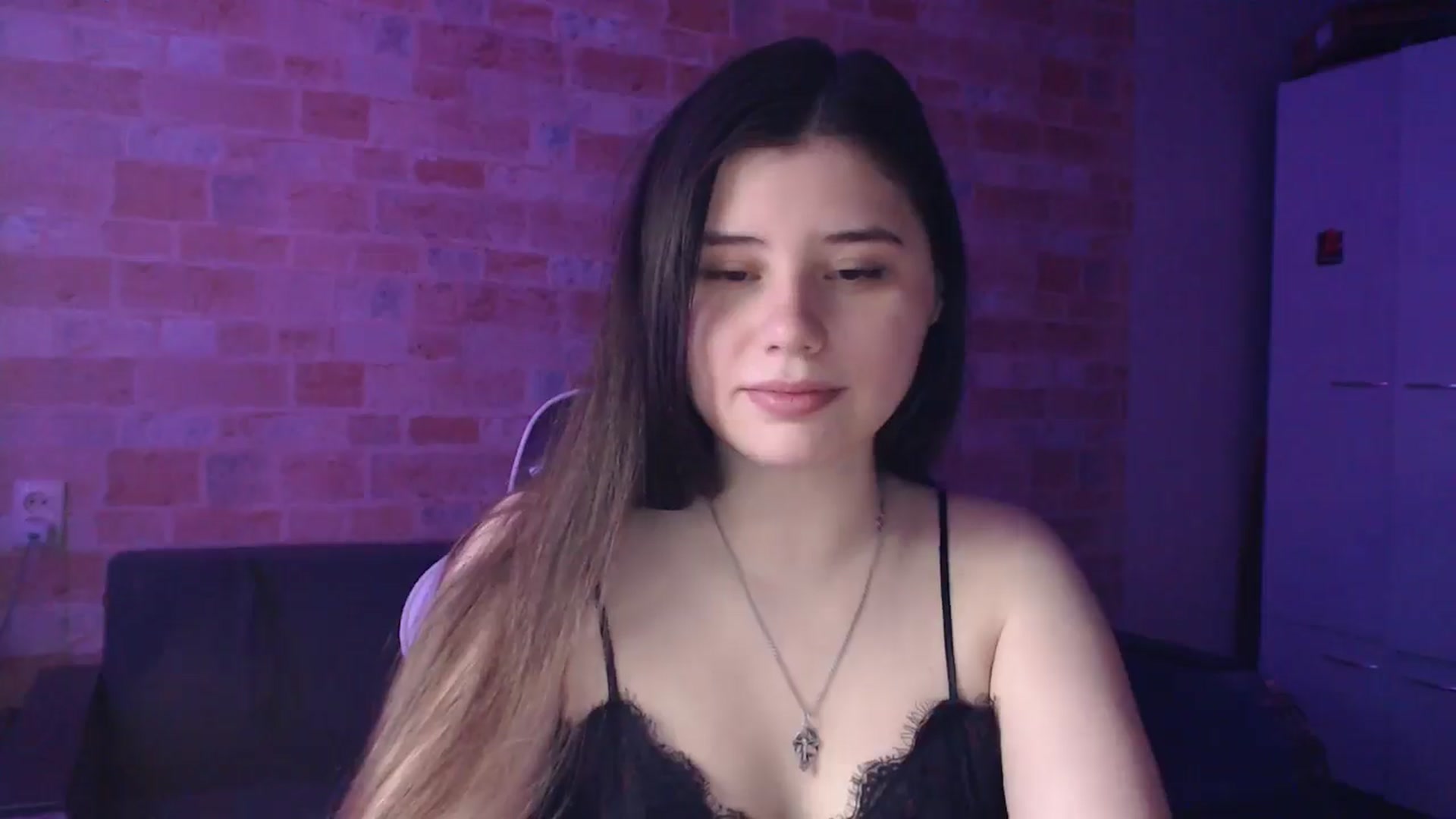 Gallery image thumbnail from Moon_light23's myfreecams stream on, 06/27/2024, 18:58 image 19 of 20