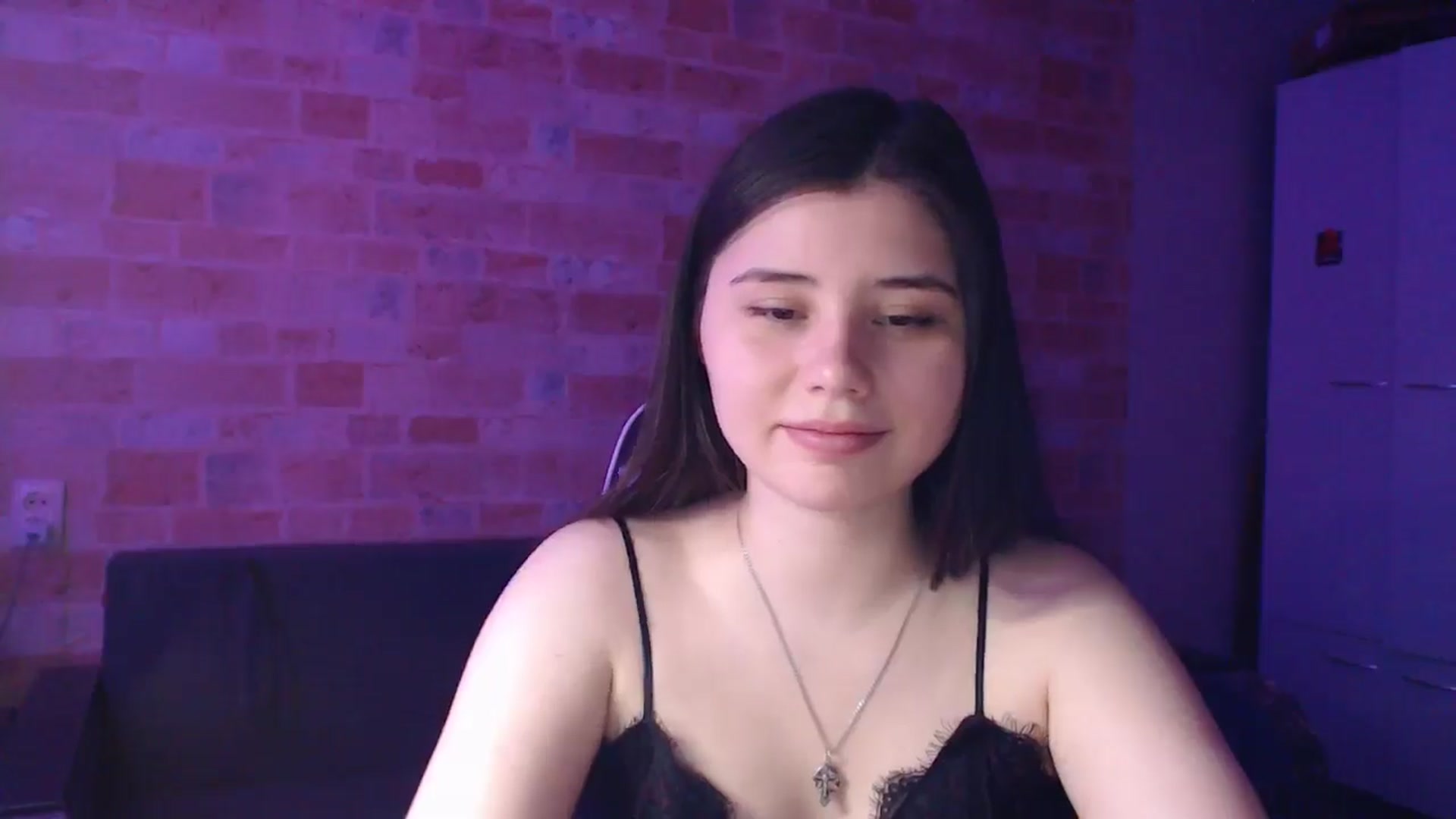Gallery image thumbnail from Moon_light23's myfreecams stream on, 06/27/2024, 18:58 image 14 of 20