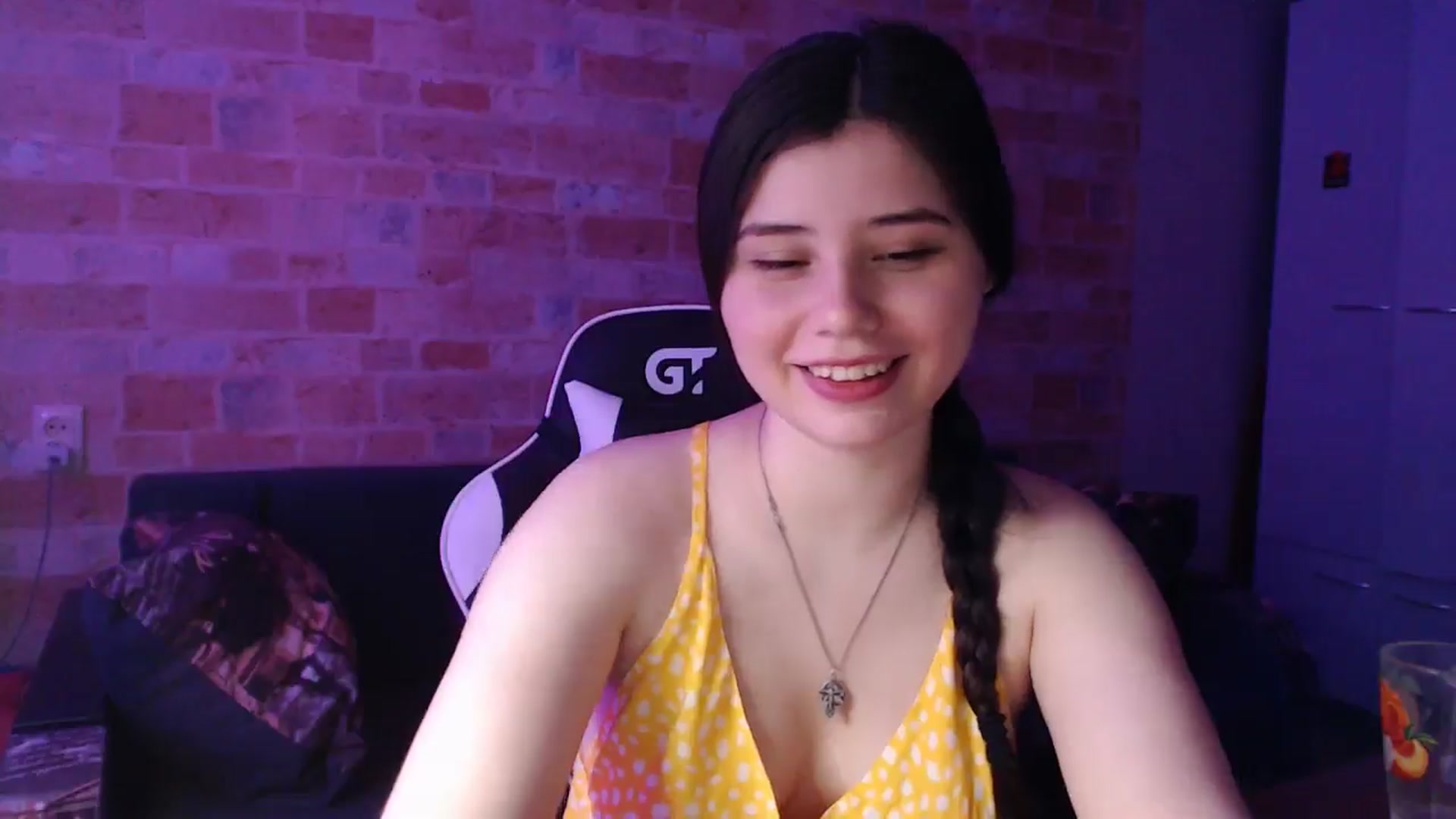 Gallery image thumbnail from Moon_light23's myfreecams stream on, 06/30/2024, 18:29 image 3 of 20