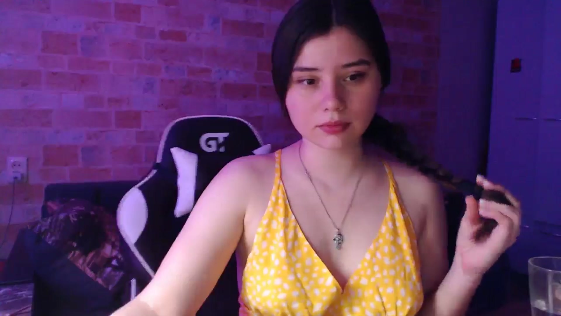 Gallery image thumbnail from Moon_light23's myfreecams stream on, 06/30/2024, 18:29 image 18 of 20