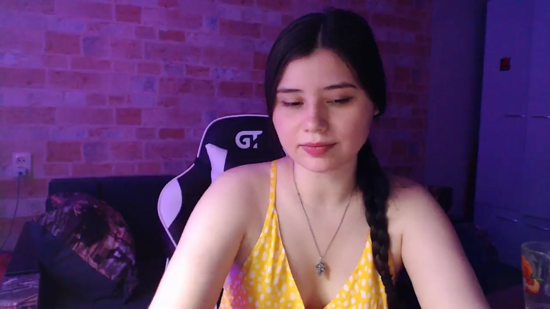 Gallery image thumbnail from Moon_light23's myfreecams stream on, 06/30/2024, 18:29 image 11 of 20