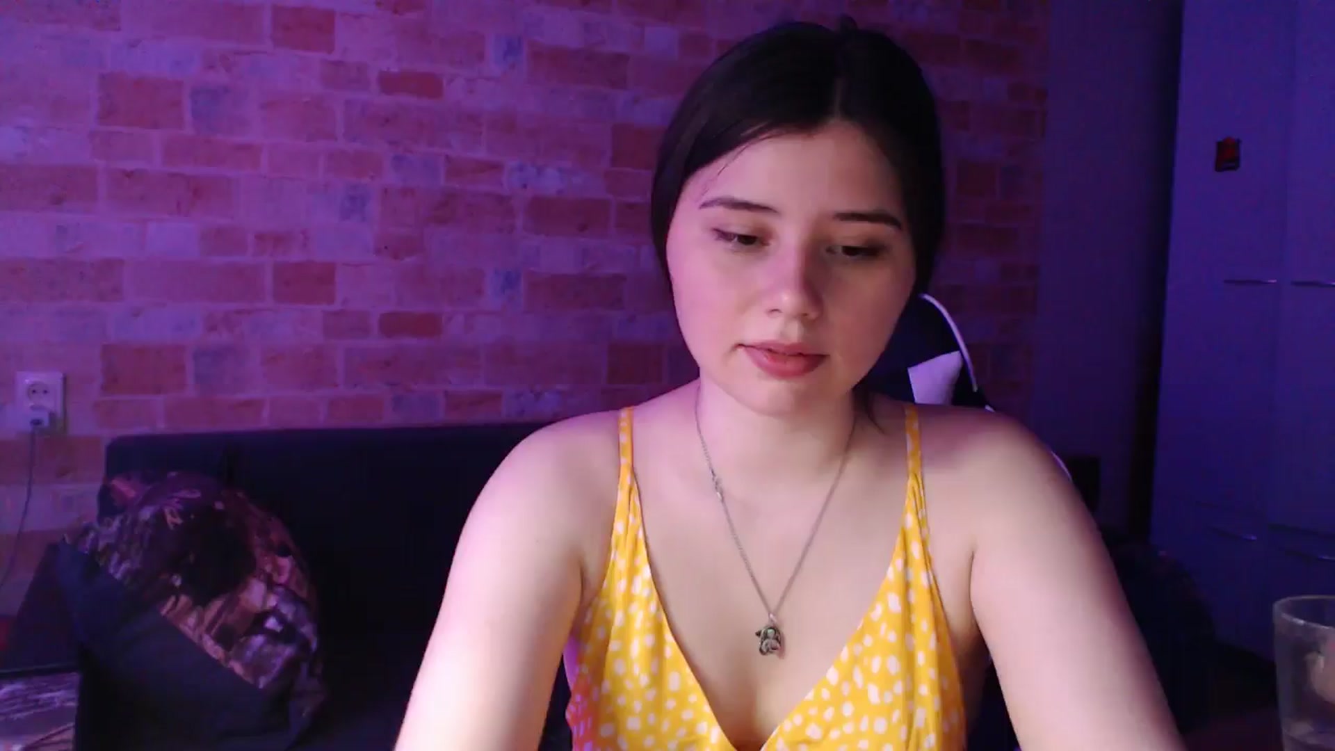 Gallery image thumbnail from Moon_light23's myfreecams stream on, 06/30/2024, 19:20 image 13 of 20