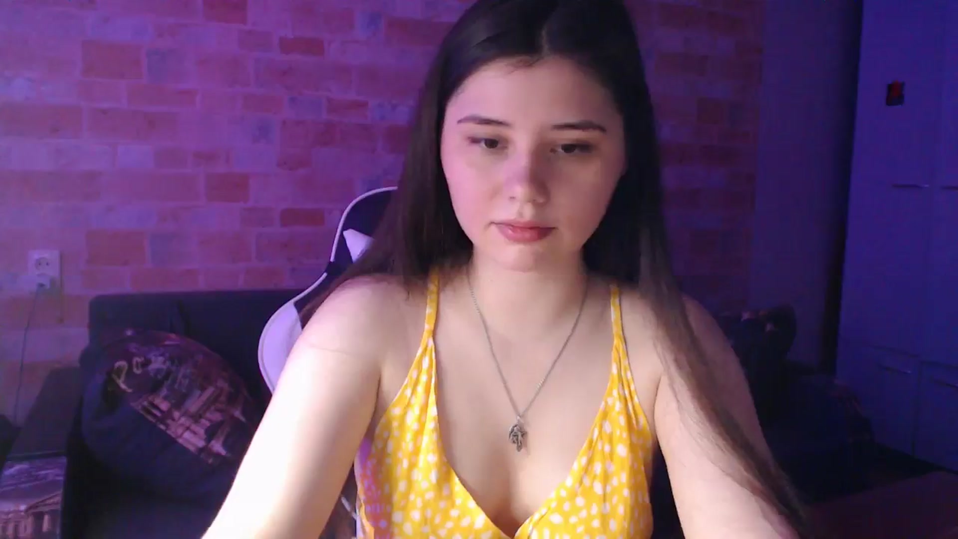 Gallery image thumbnail from Moon_light23's myfreecams stream on, 07/06/2024, 18:31 image 18 of 20