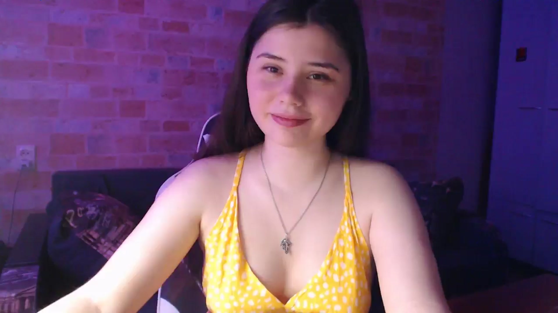 Gallery image thumbnail from Moon_light23's myfreecams stream on, 07/06/2024, 18:31 image 14 of 20