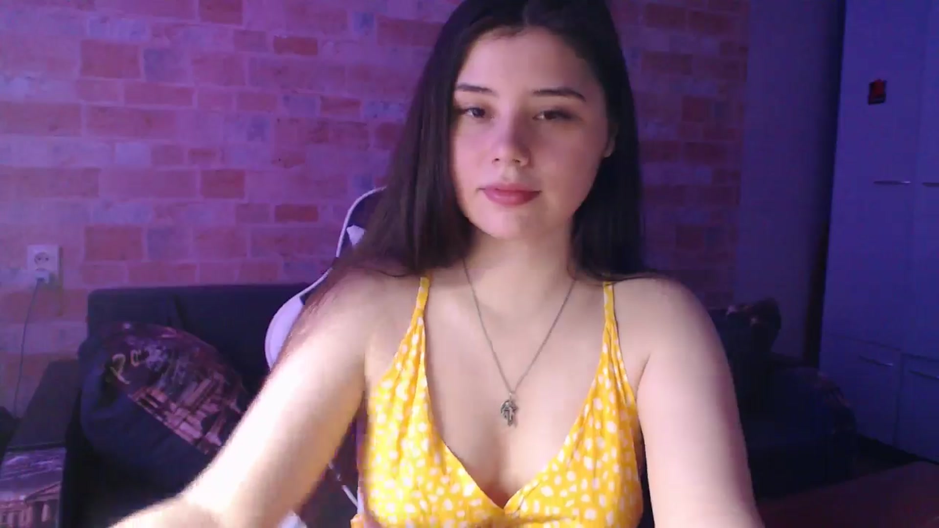 Gallery image thumbnail from Moon_light23's myfreecams stream on, 07/06/2024, 18:31 image 3 of 20