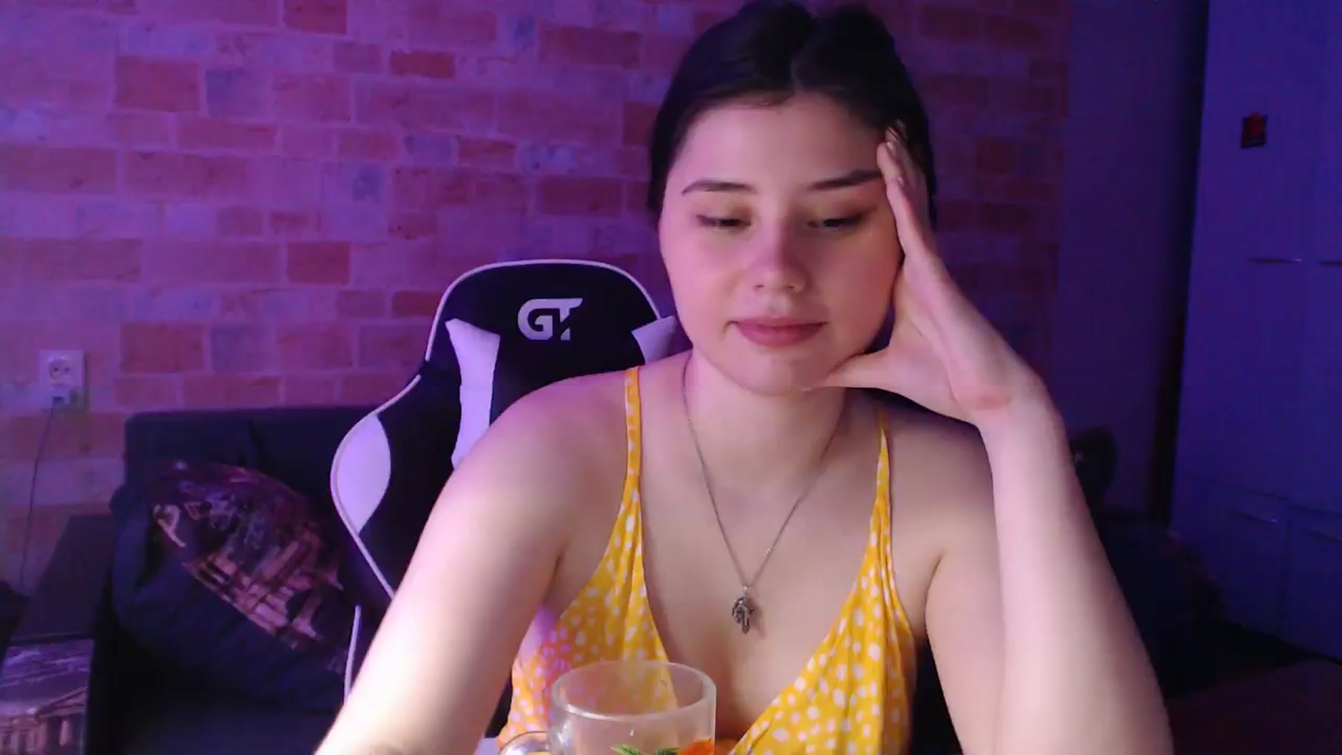 Gallery image thumbnail from Moon_light23's myfreecams stream on, 07/06/2024, 20:29 image 5 of 20