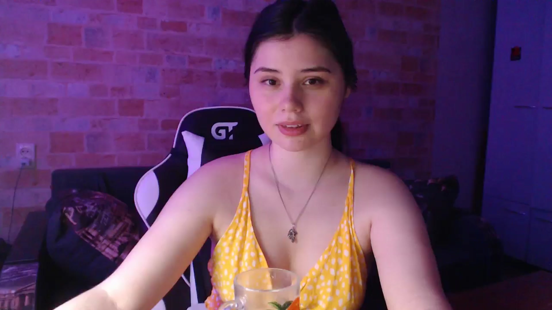 Gallery image thumbnail from Moon_light23's myfreecams stream on, 07/06/2024, 20:29 image 2 of 20