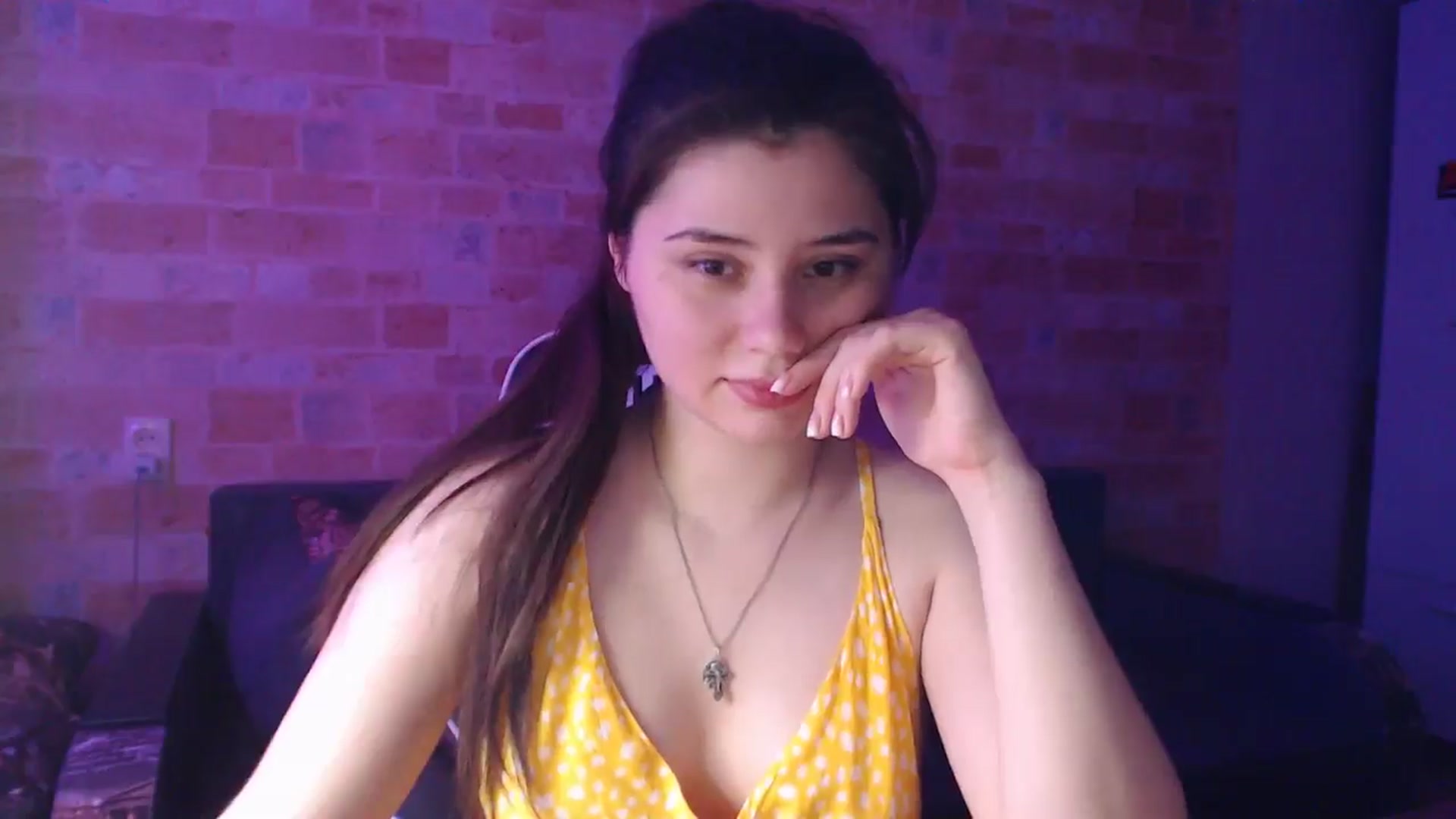 Gallery image thumbnail from Moon_light23's myfreecams stream on, 07/10/2024, 18:36 image 10 of 20