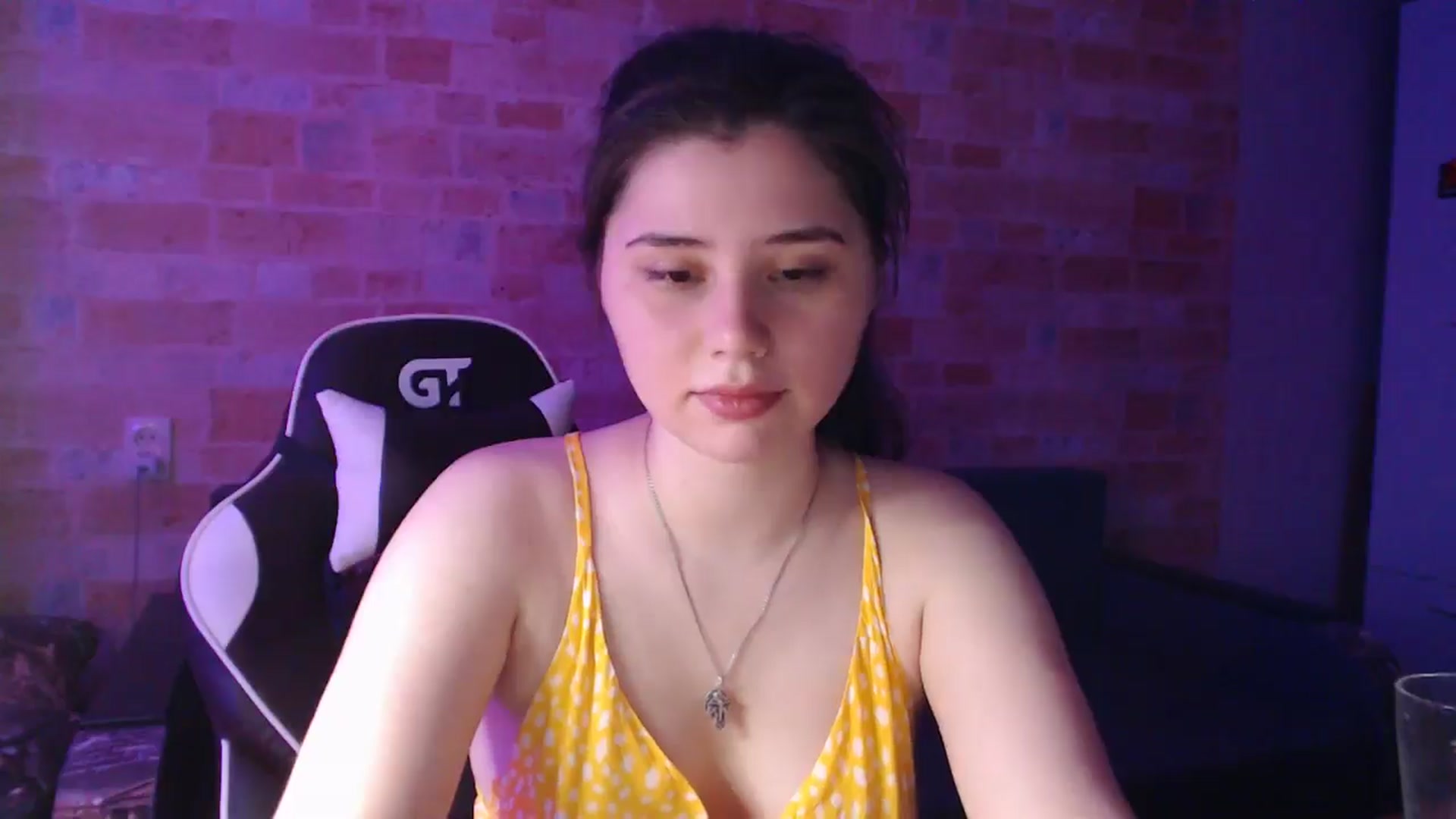 Gallery image thumbnail from Moon_light23's myfreecams stream on, 07/10/2024, 18:36 image 19 of 20