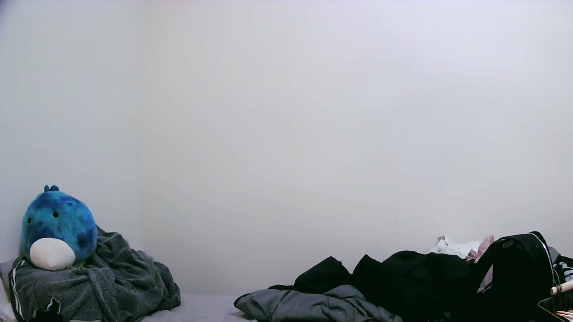 Gallery image thumbnail from MoonbbFloof69's myfreecams stream on, 11/21/2022, 12:35 image 1 of 20