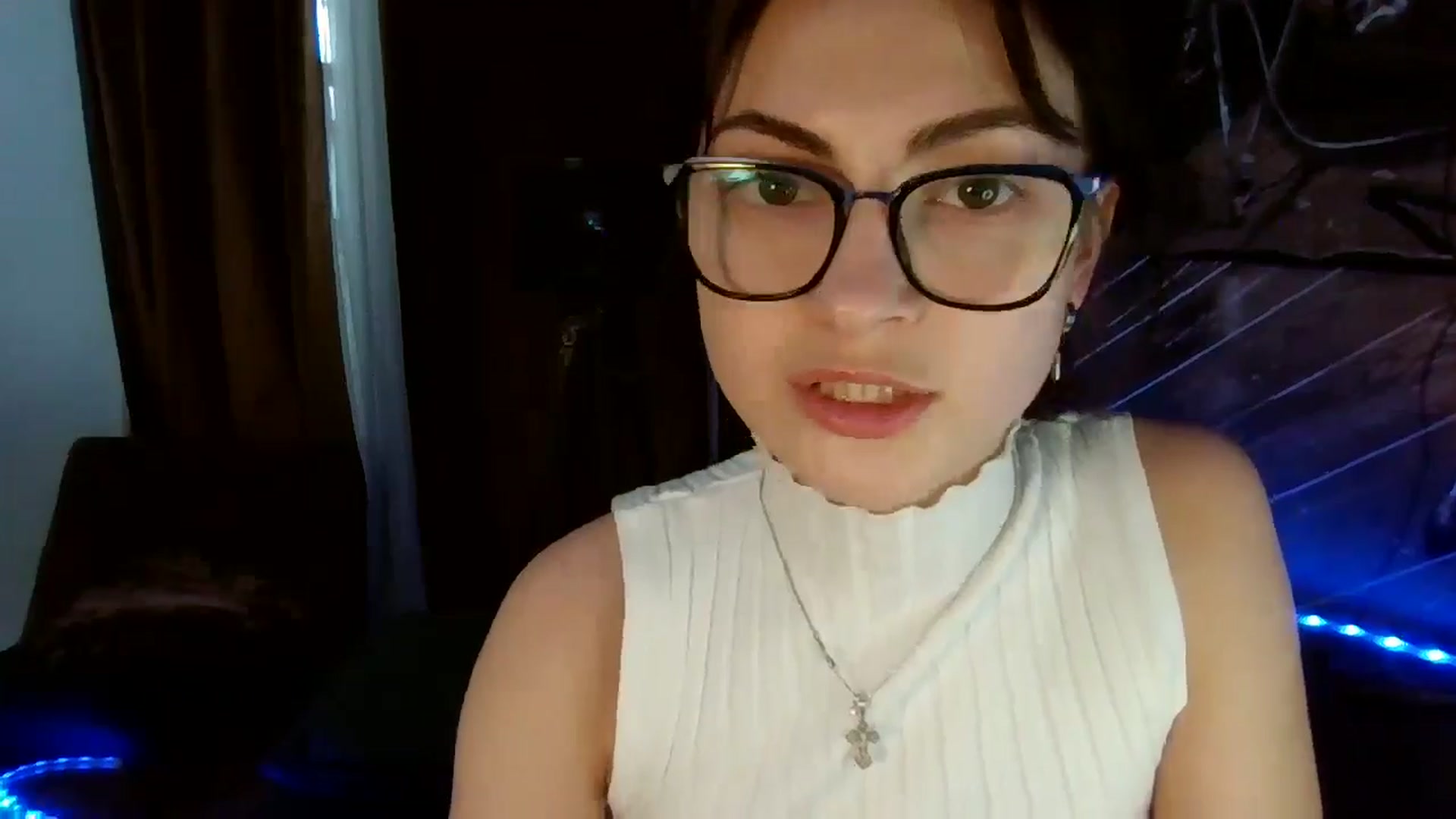 Gallery image thumbnail from MooniXill's myfreecams stream on, 05/06/2024, 11:45 image 20 of 20