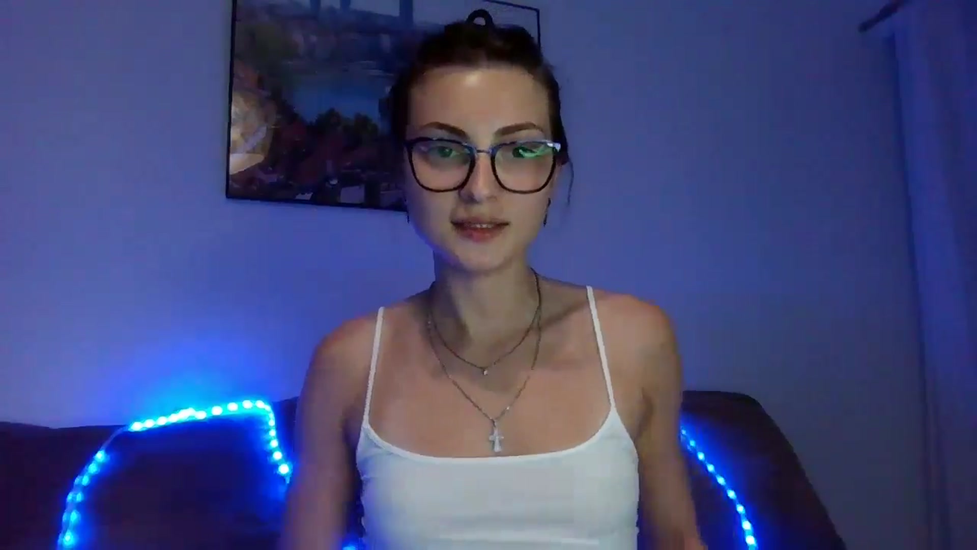Gallery image thumbnail from MooniXill's myfreecams stream on, 06/29/2024, 21:35 image 6 of 20