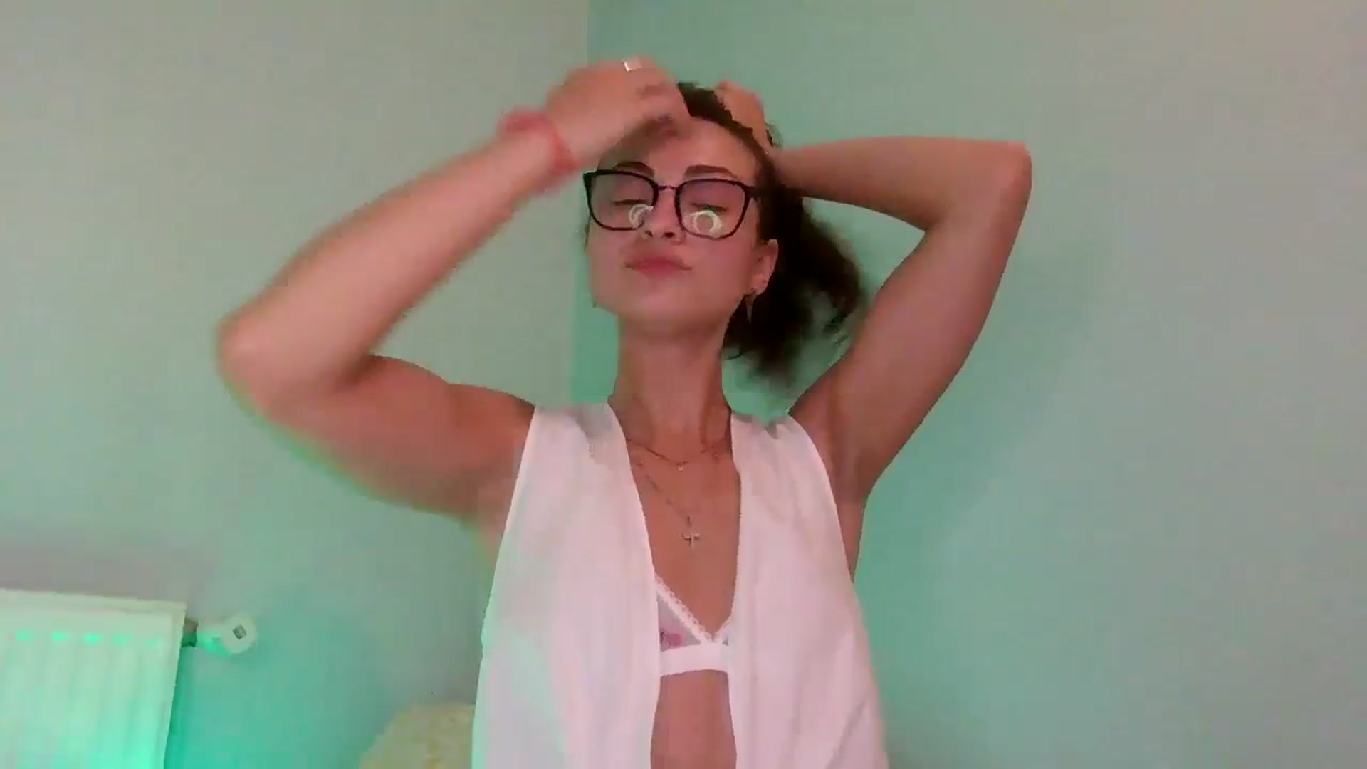 Gallery image thumbnail from MooniXill's myfreecams stream on, 07/16/2024, 19:58 image 8 of 20