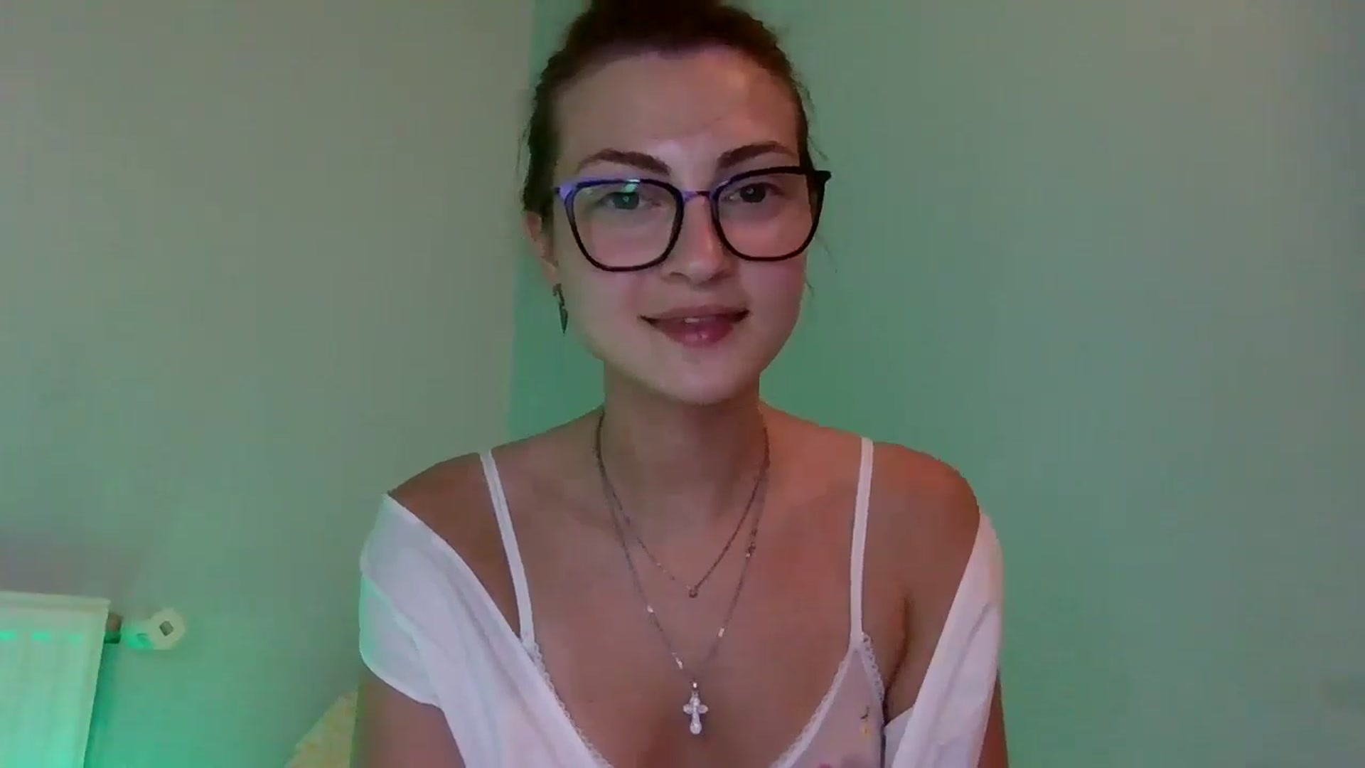 Gallery image thumbnail from MooniXill's myfreecams stream on, 07/16/2024, 19:58 image 19 of 20