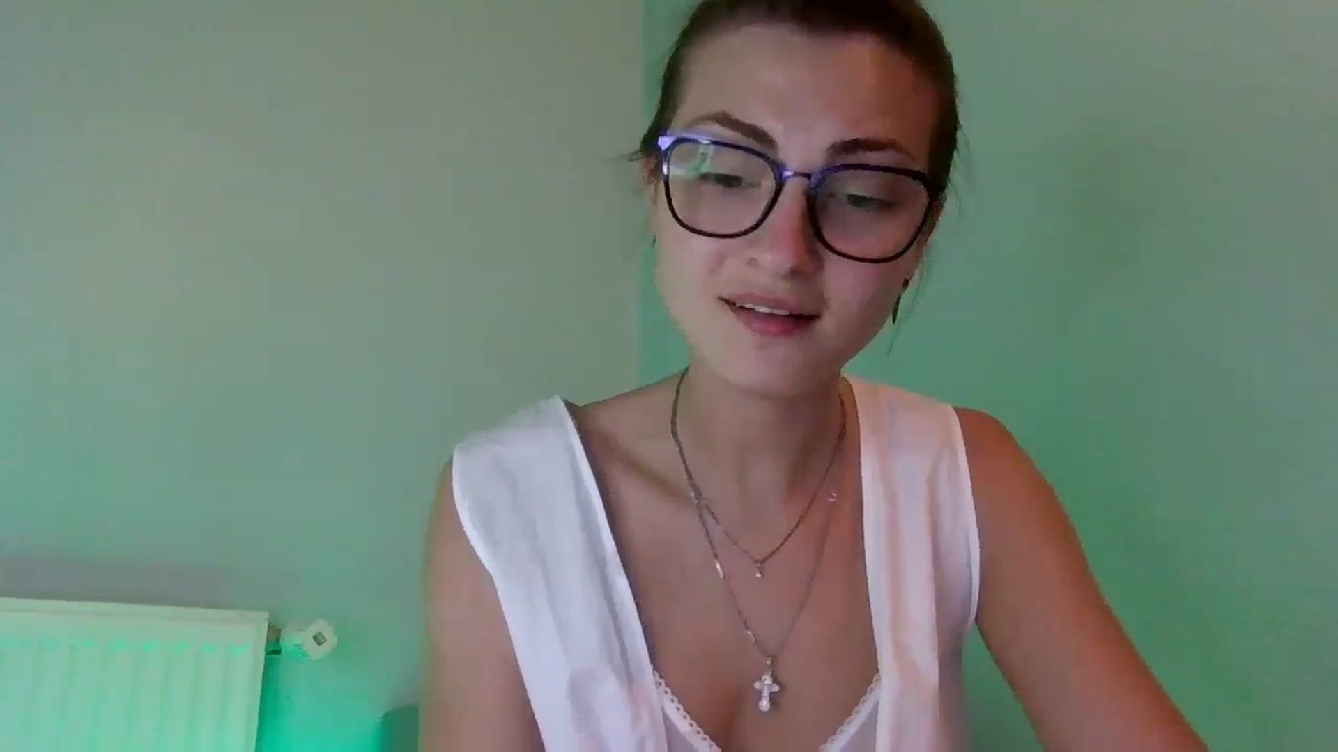 Gallery image thumbnail from MooniXill's myfreecams stream on, 07/16/2024, 22:05 image 7 of 20
