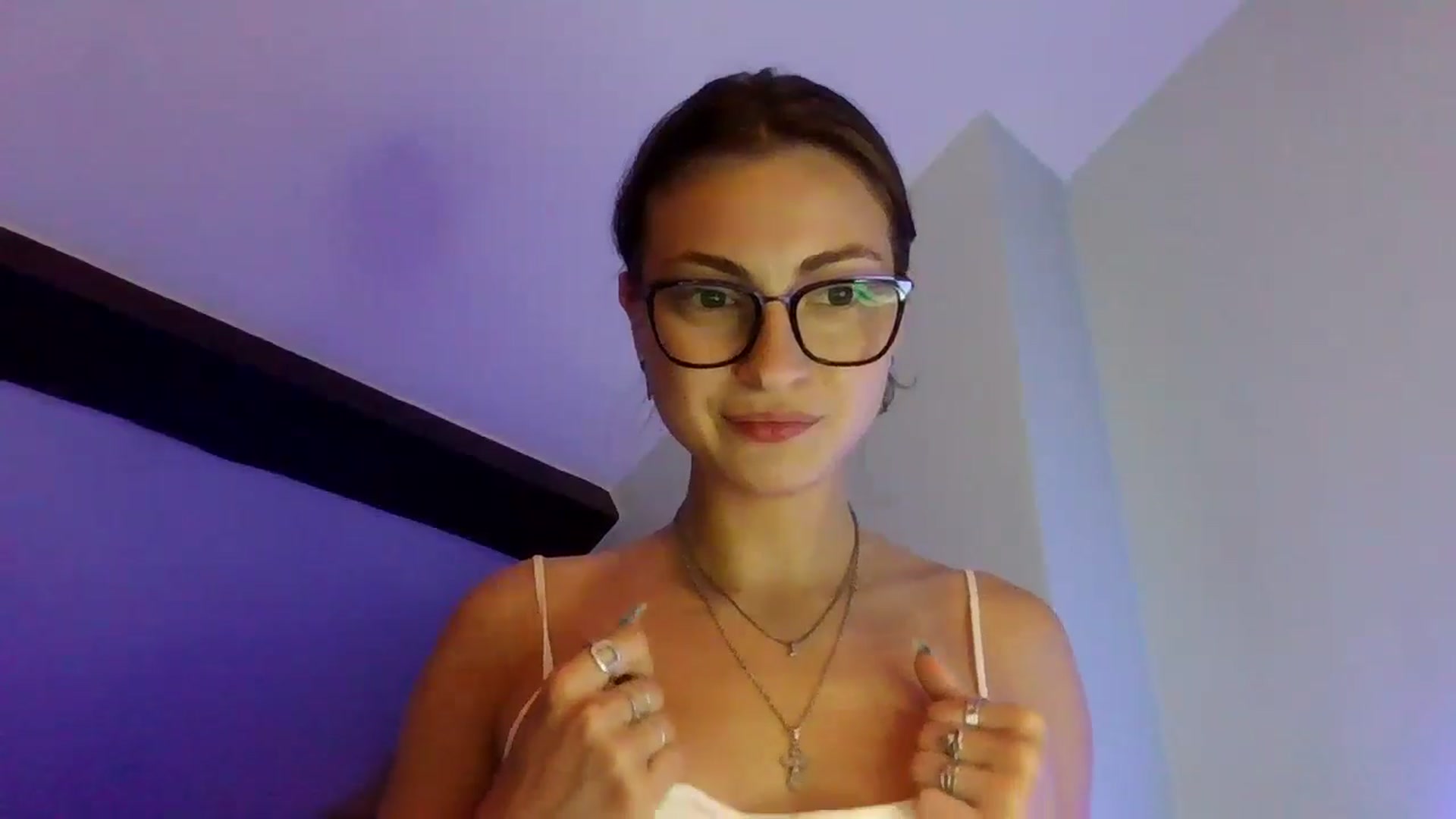 Gallery image thumbnail from MooniXill's myfreecams stream on, 07/17/2024, 22:05 image 14 of 20