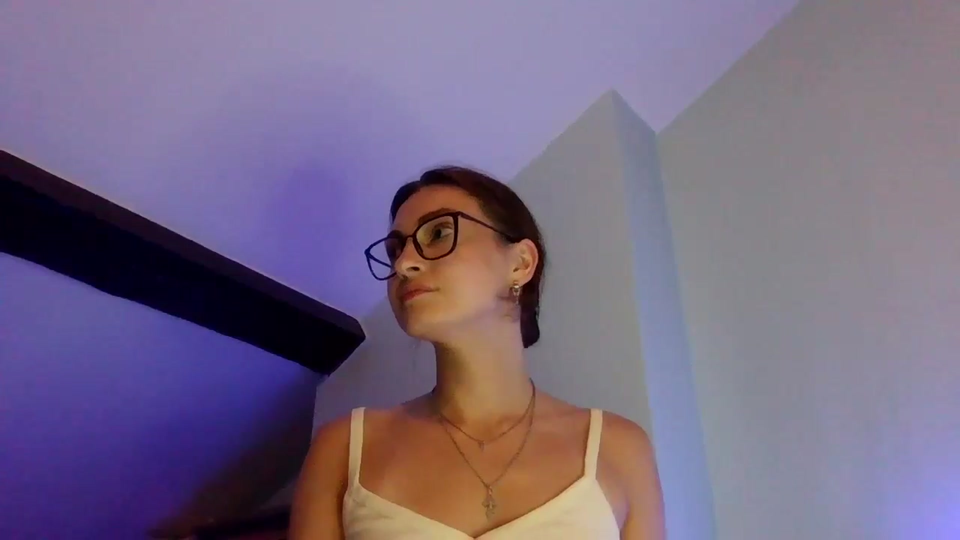 Gallery image thumbnail from MooniXill's myfreecams stream on, 07/17/2024, 22:53 image 13 of 20