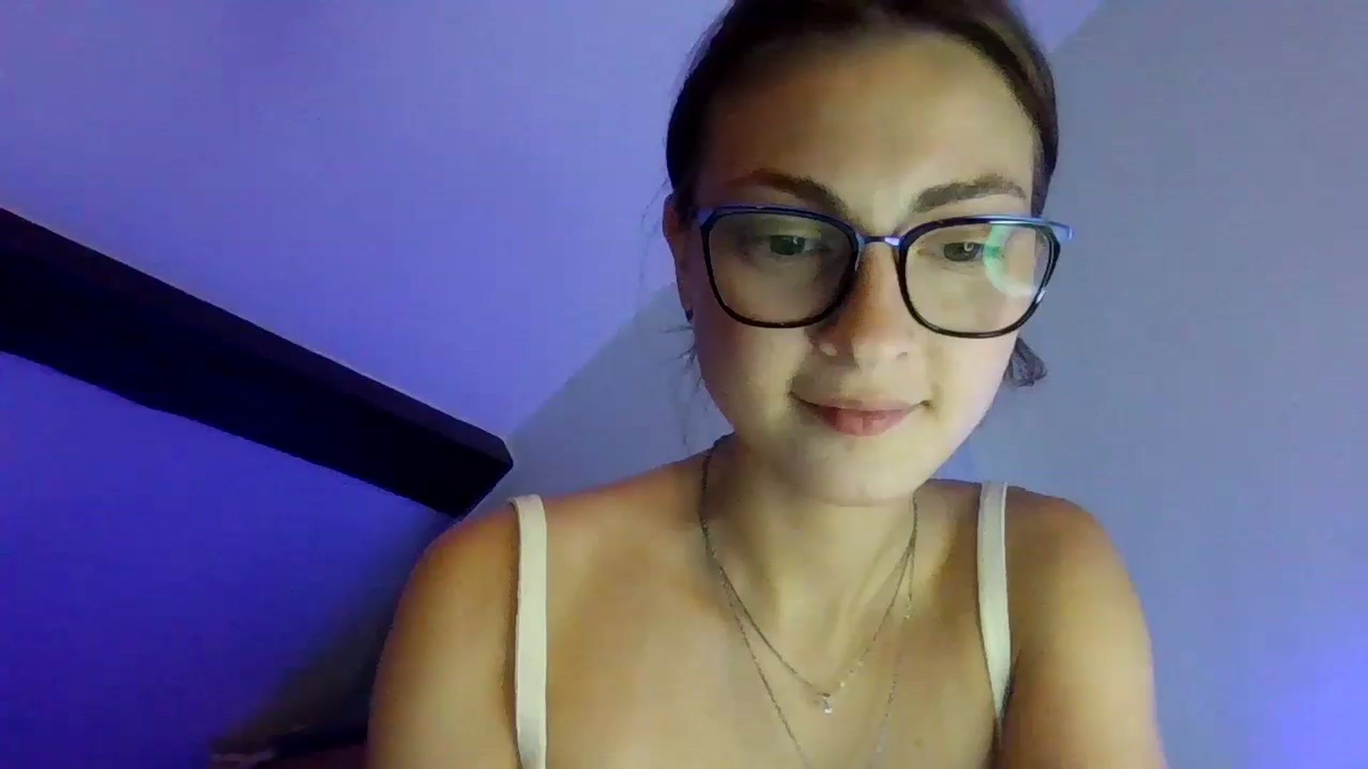 Gallery image thumbnail from MooniXill's myfreecams stream on, 07/17/2024, 22:53 image 11 of 20