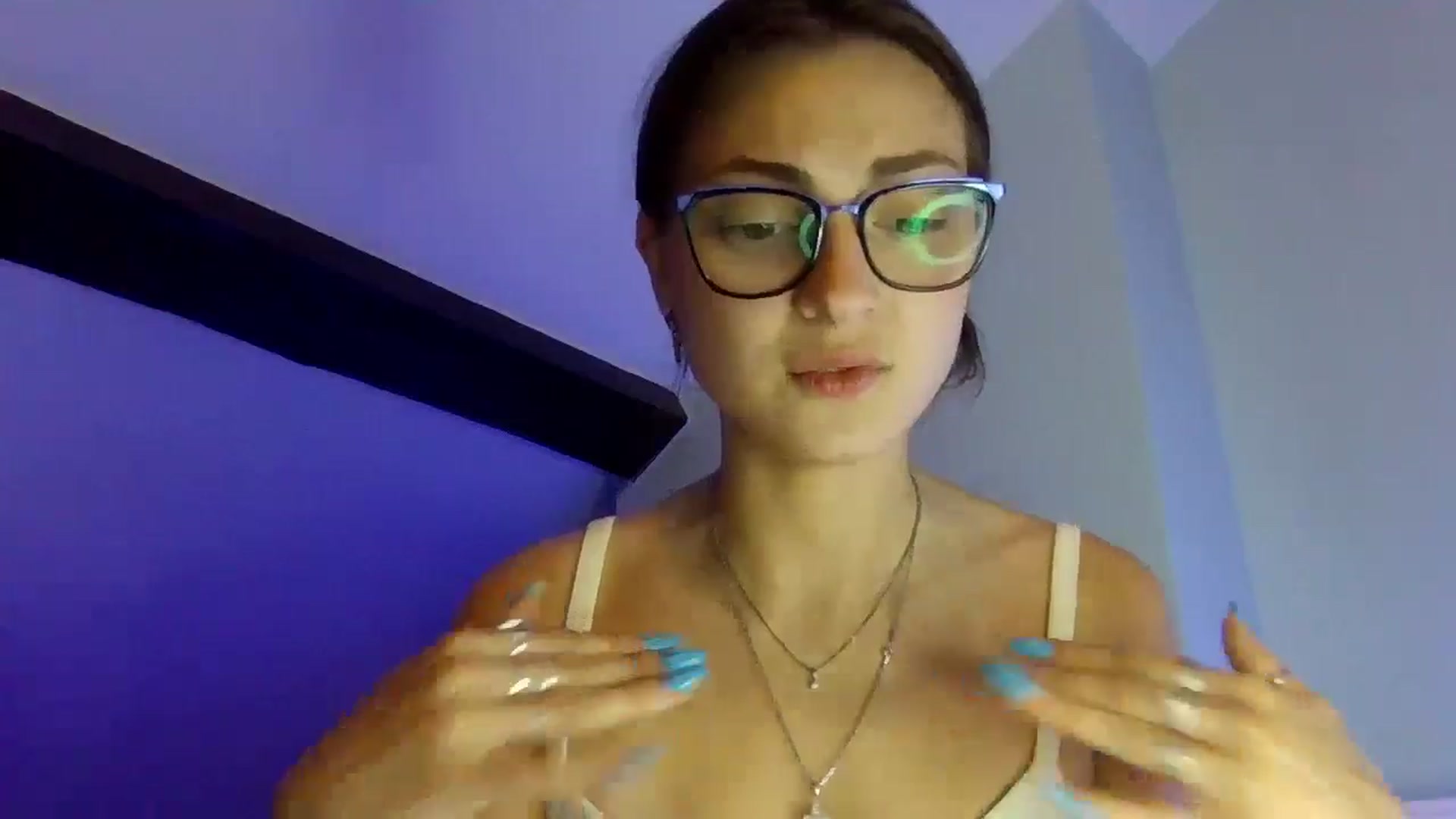 Gallery image thumbnail from MooniXill's myfreecams stream on, 07/18/2024, 24:58 image 5 of 20