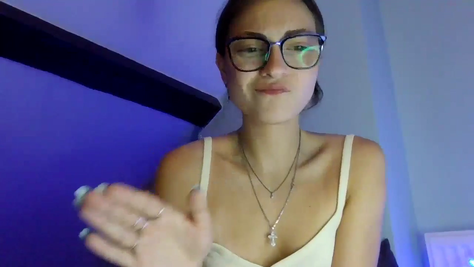 Gallery image thumbnail from MooniXill's myfreecams stream on, 07/18/2024, 24:58 image 3 of 20