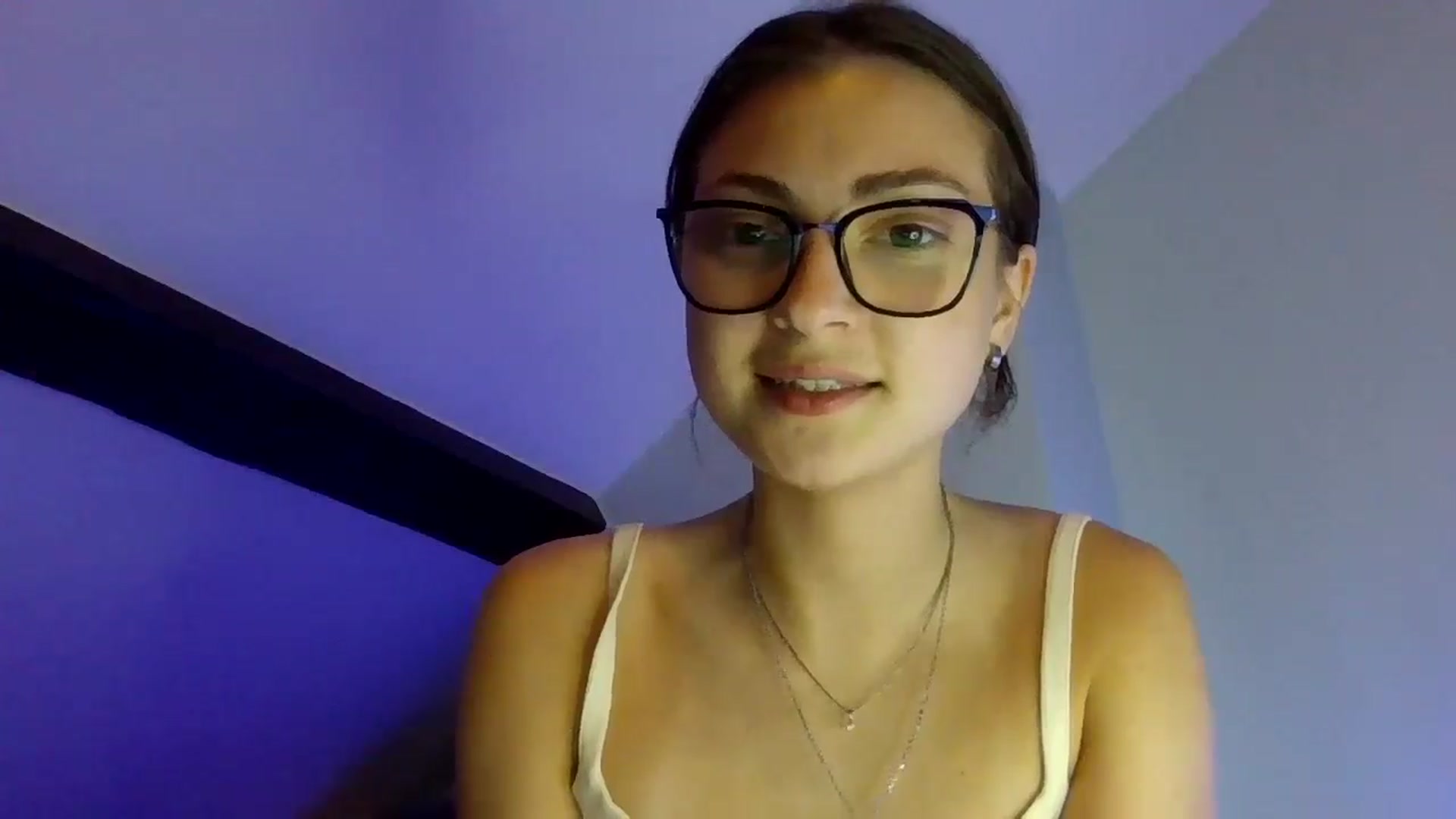Gallery image thumbnail from MooniXill's myfreecams stream on, 07/18/2024, 24:58 image 15 of 20