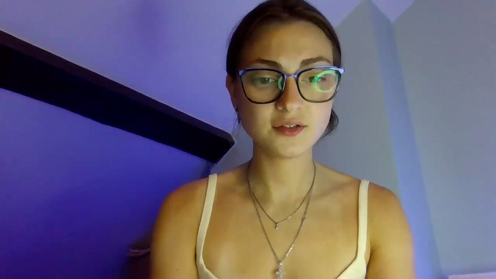 Gallery image thumbnail from MooniXill's myfreecams stream on, 07/18/2024, 24:58 image 4 of 20