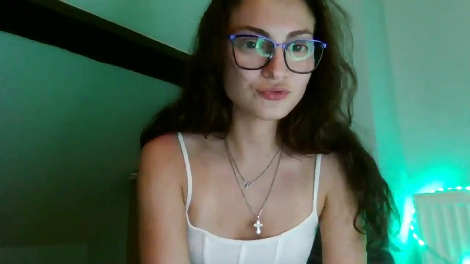 Gallery image thumbnail from MooniXill's myfreecams stream on, 07/20/2024, 20:45 image 20 of 20