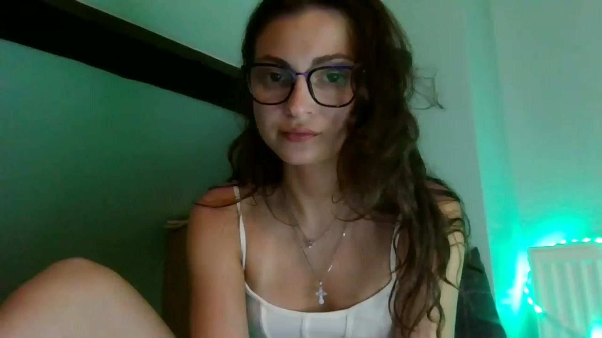 Gallery image thumbnail from MooniXill's myfreecams stream on, 07/20/2024, 20:45 image 1 of 20