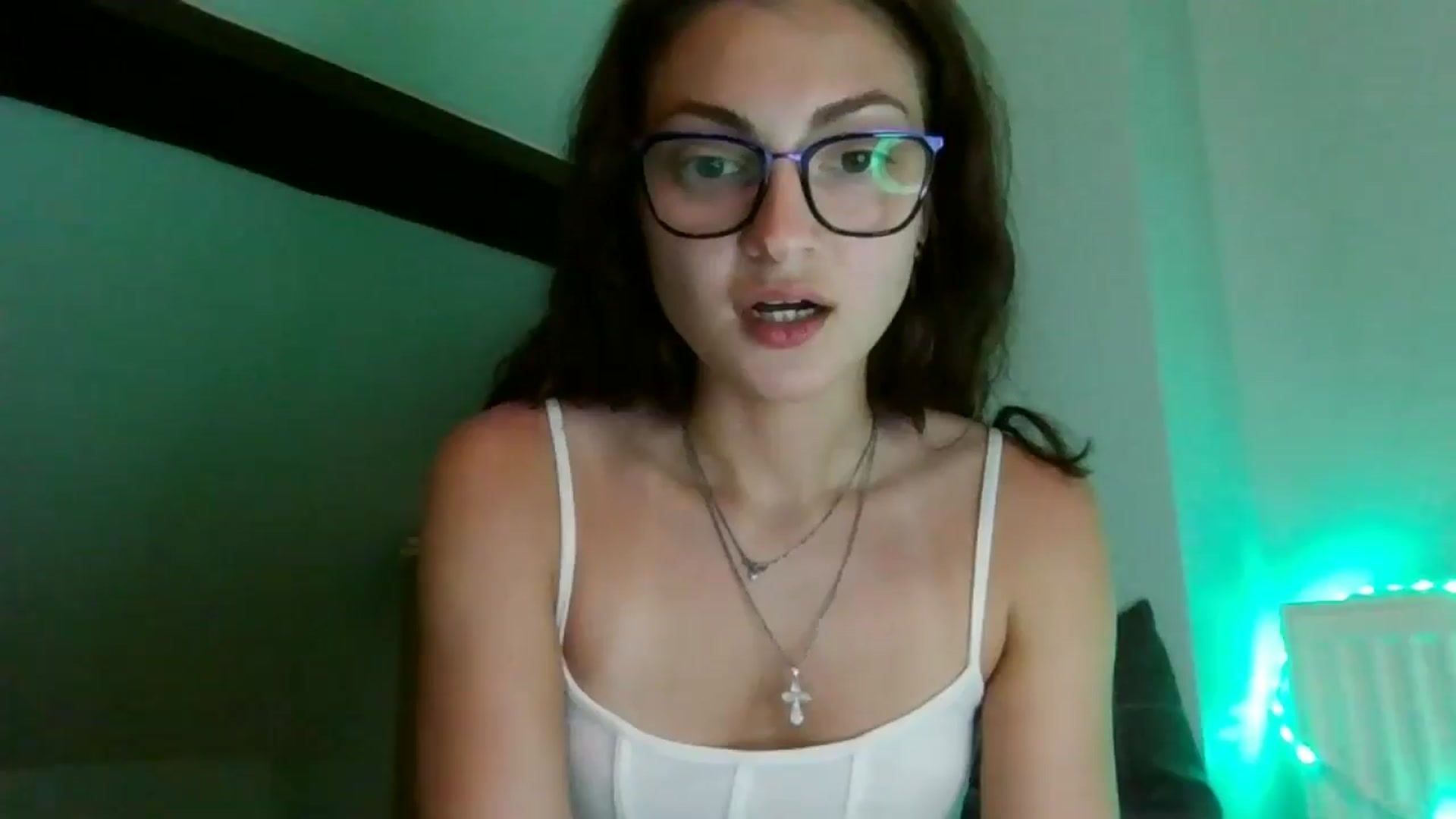 Gallery image thumbnail from MooniXill's myfreecams stream on, 07/20/2024, 20:45 image 18 of 20