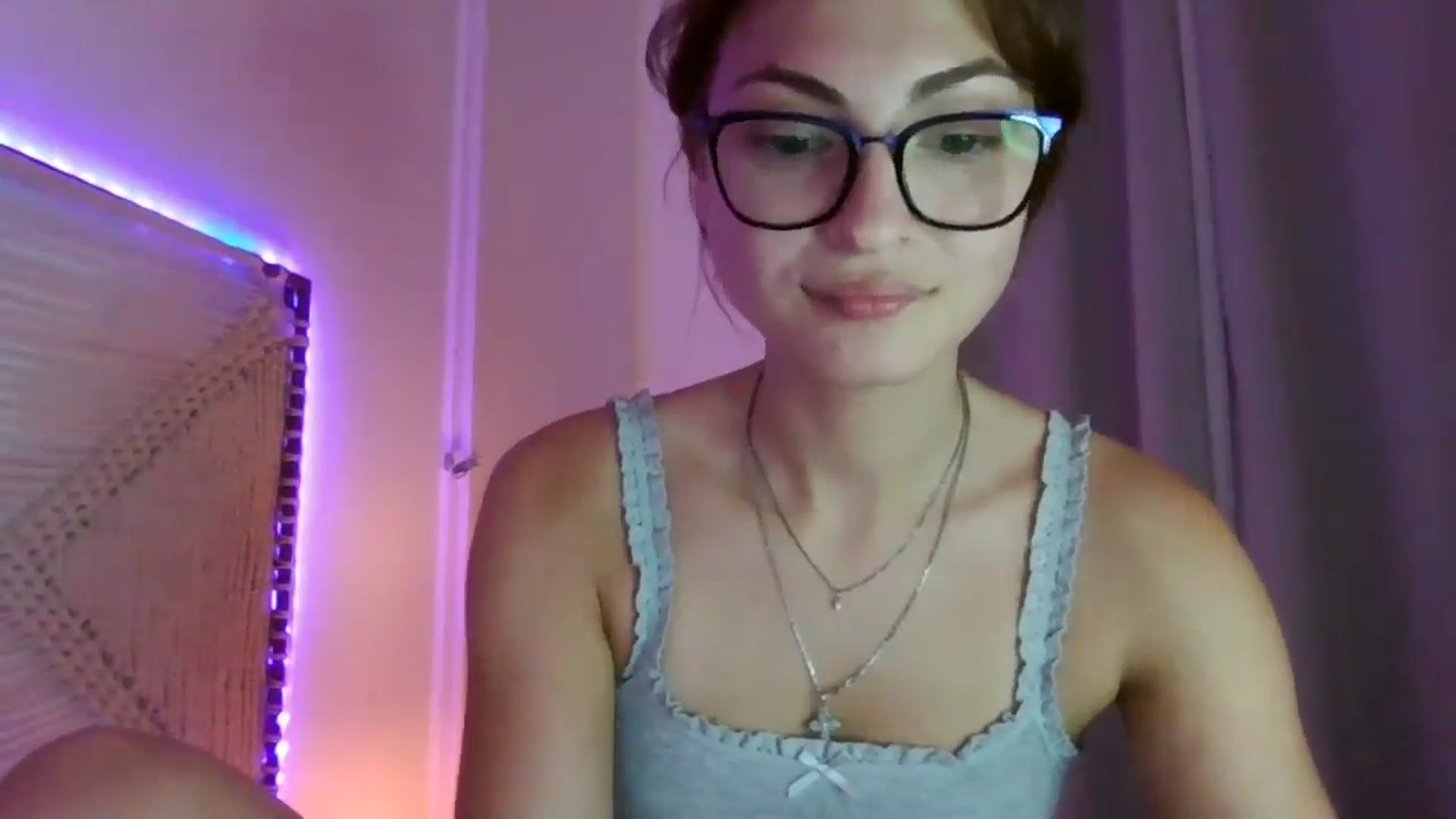 Gallery image thumbnail from MooniXill's myfreecams stream on, 07/23/2024, 21:22 image 17 of 20