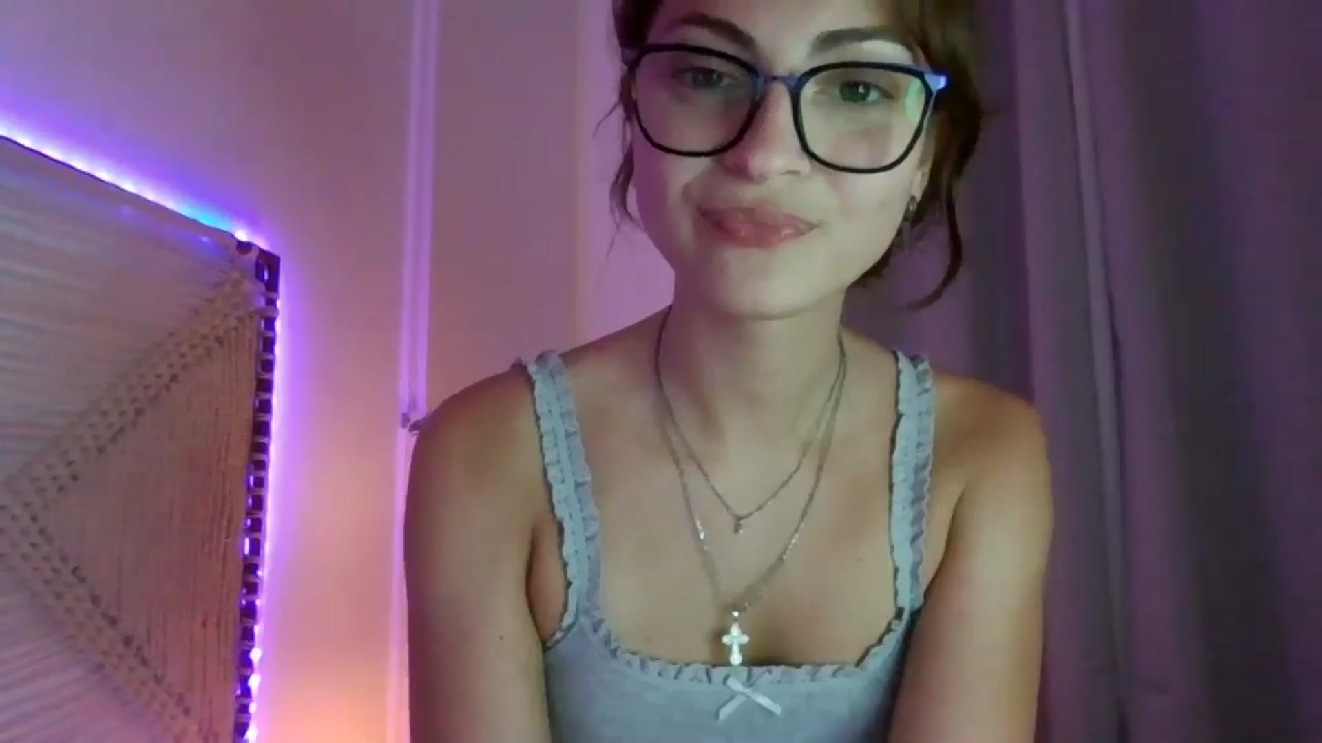 Gallery image thumbnail from MooniXill's myfreecams stream on, 07/23/2024, 21:22 image 14 of 20