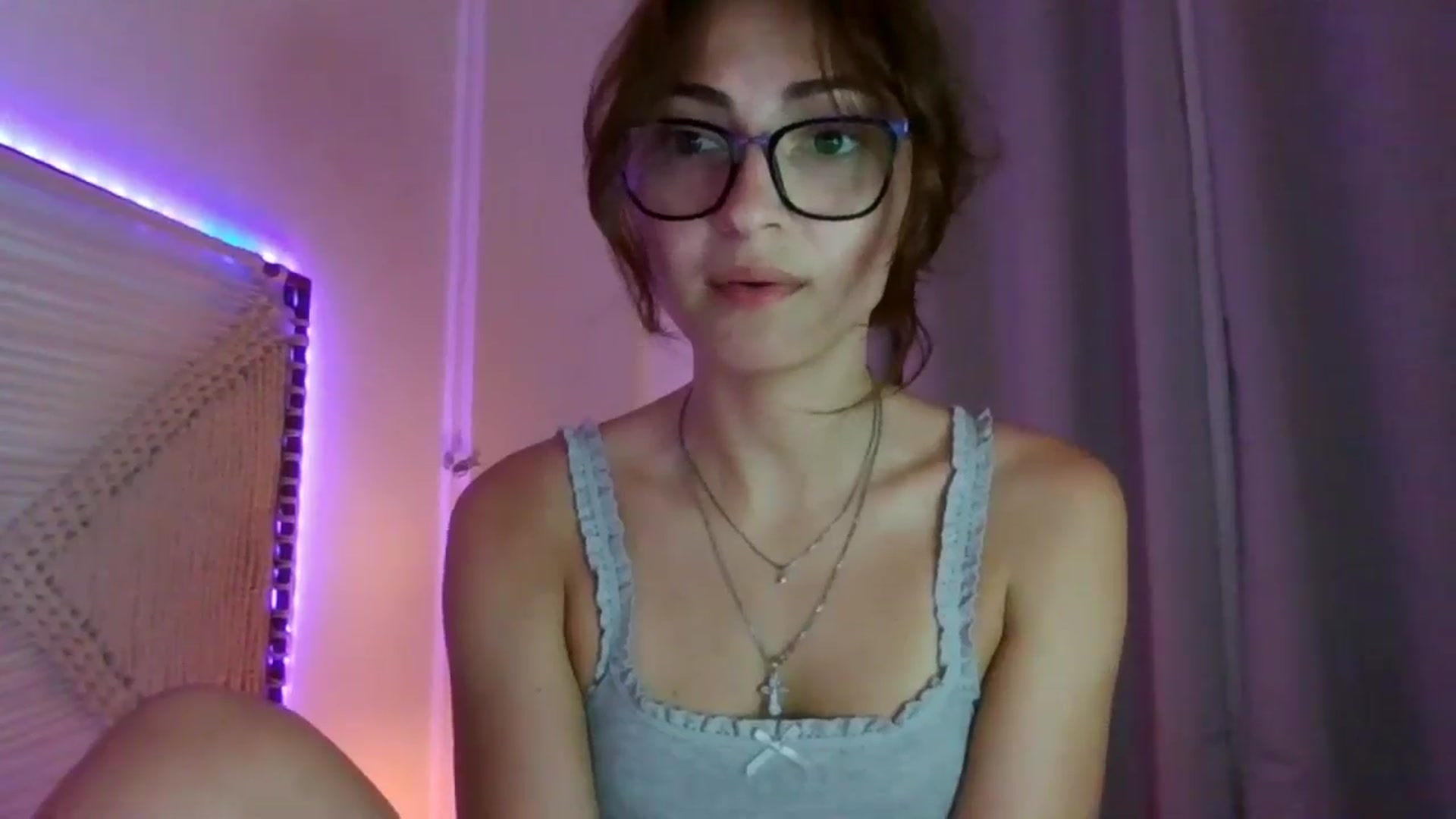 Gallery image thumbnail from MooniXill's myfreecams stream on, 07/23/2024, 21:22 image 5 of 20