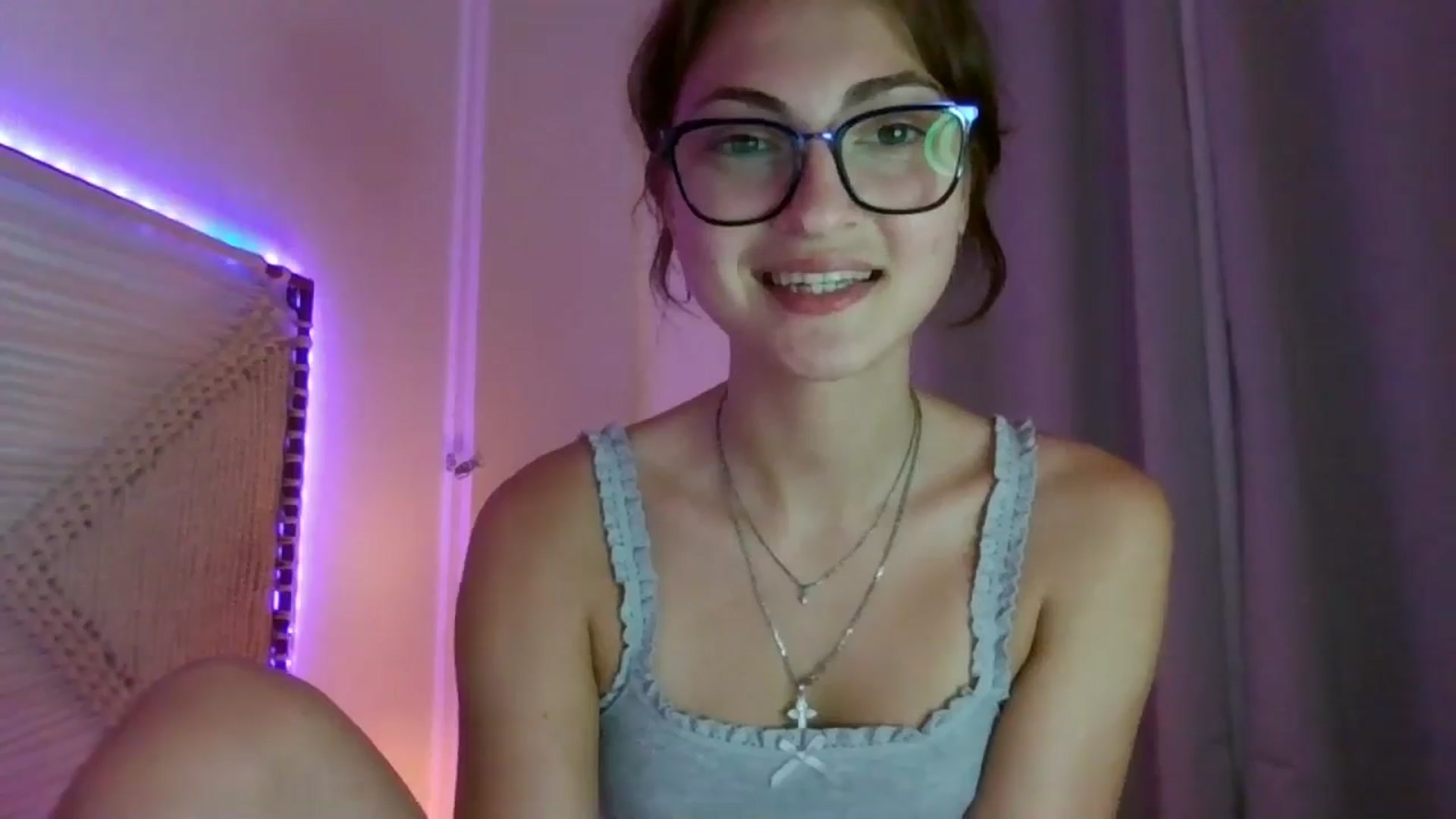 Gallery image thumbnail from MooniXill's myfreecams stream on, 07/23/2024, 21:22 image 13 of 20