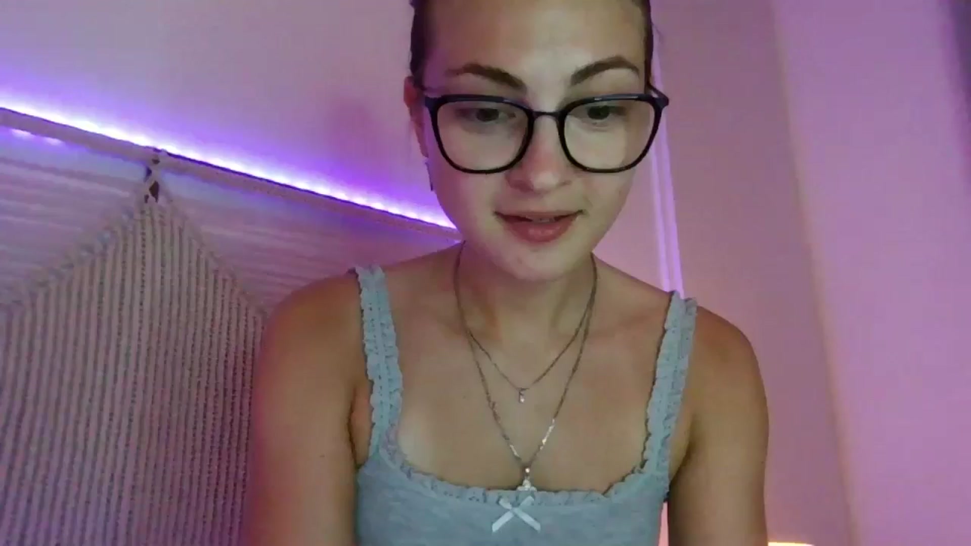 Gallery image thumbnail from MooniXill's myfreecams stream on, 07/24/2024, 24:01 image 3 of 20
