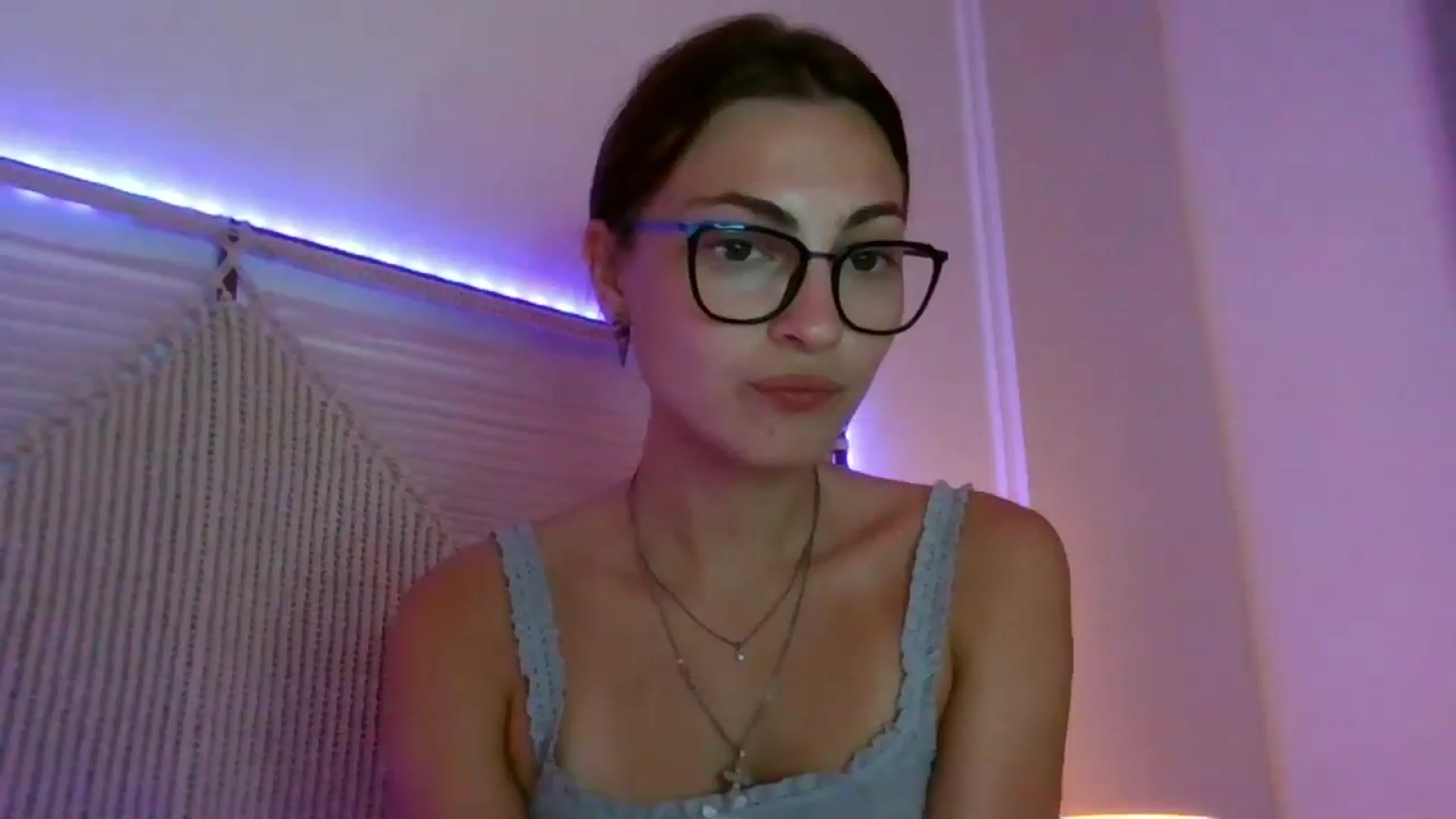 Gallery image thumbnail from MooniXill's myfreecams stream on, 07/24/2024, 24:01 image 17 of 20