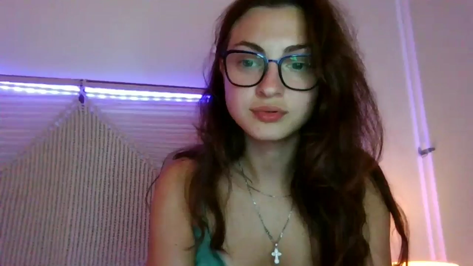 Gallery image thumbnail from MooniXill's myfreecams stream on, 07/24/2024, 20:51 image 13 of 20