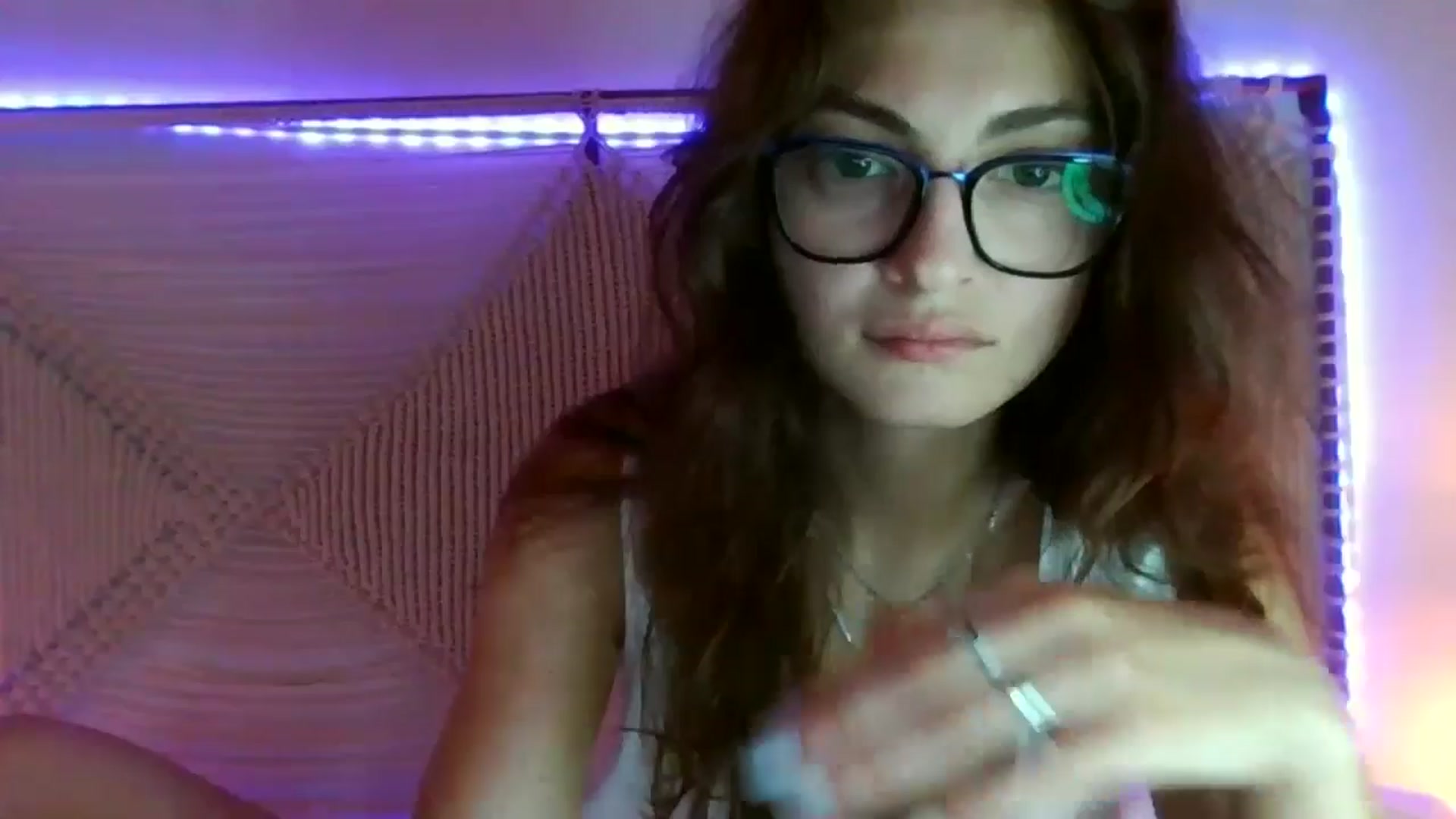 Gallery image thumbnail from MooniXill's myfreecams stream on, 07/29/2024, 22:55 image 12 of 20