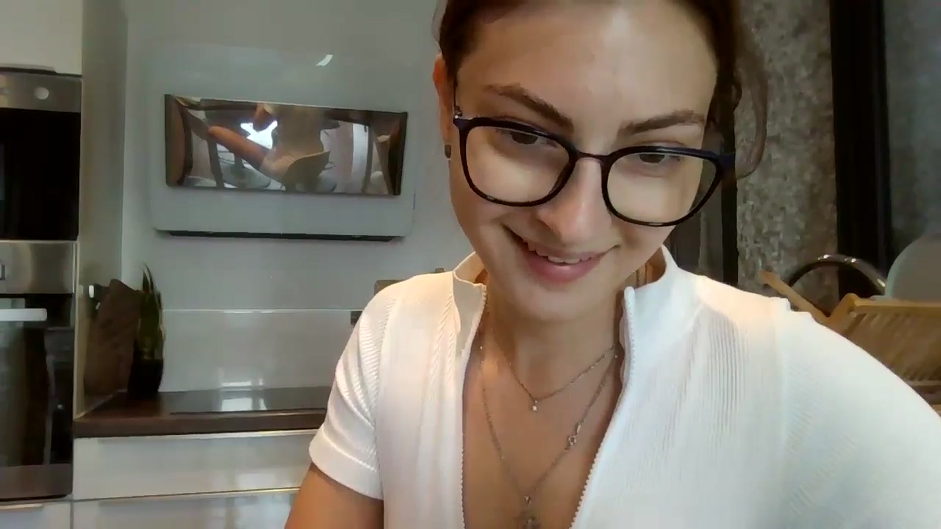 Gallery image thumbnail from MooniXill's myfreecams stream on, 07/31/2024, 10:42 image 14 of 20